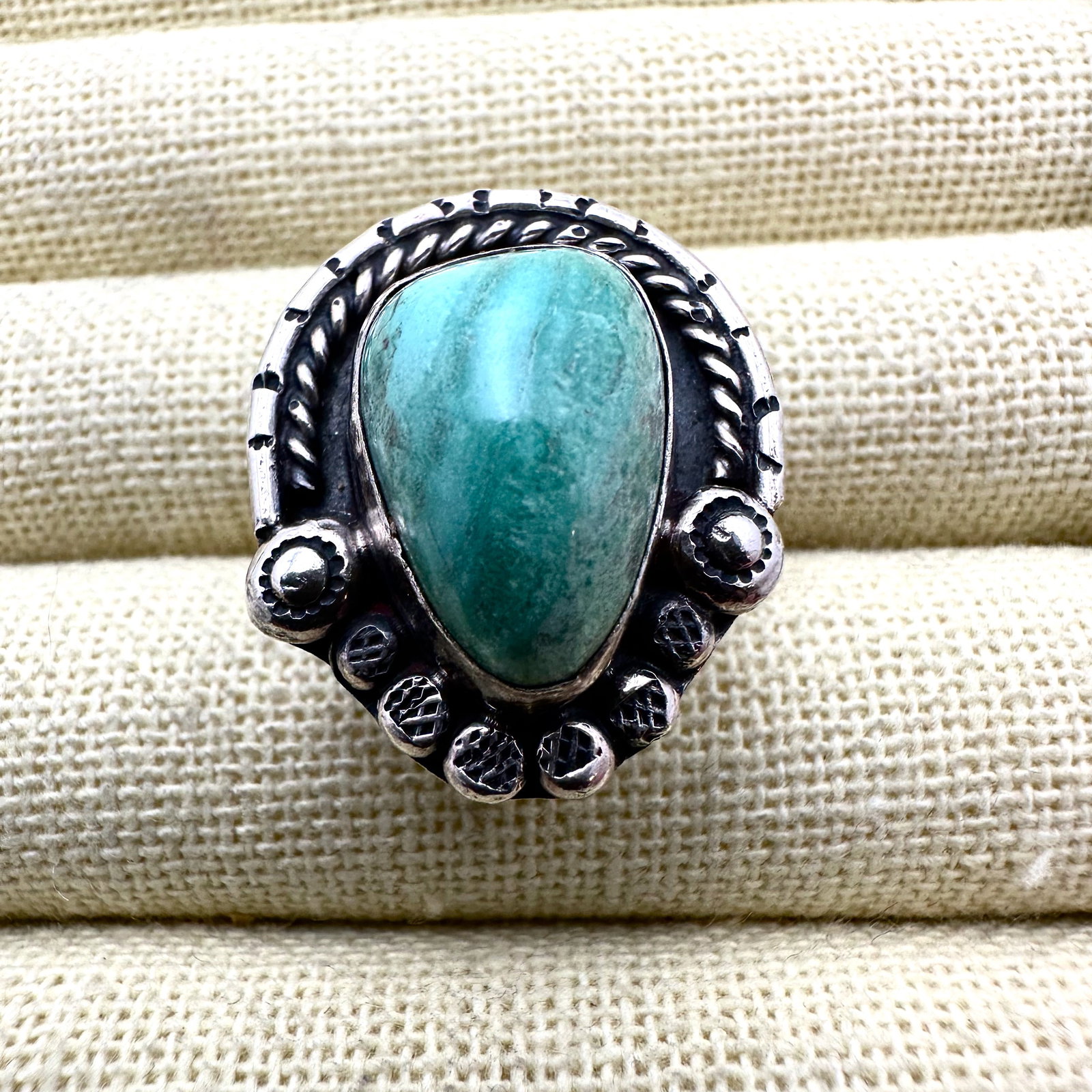 Mexico Green Gemstone Sterling Silver Ring Size 8.5: Mexico Green Gemstone Sterling Silver Ring Size 8.6