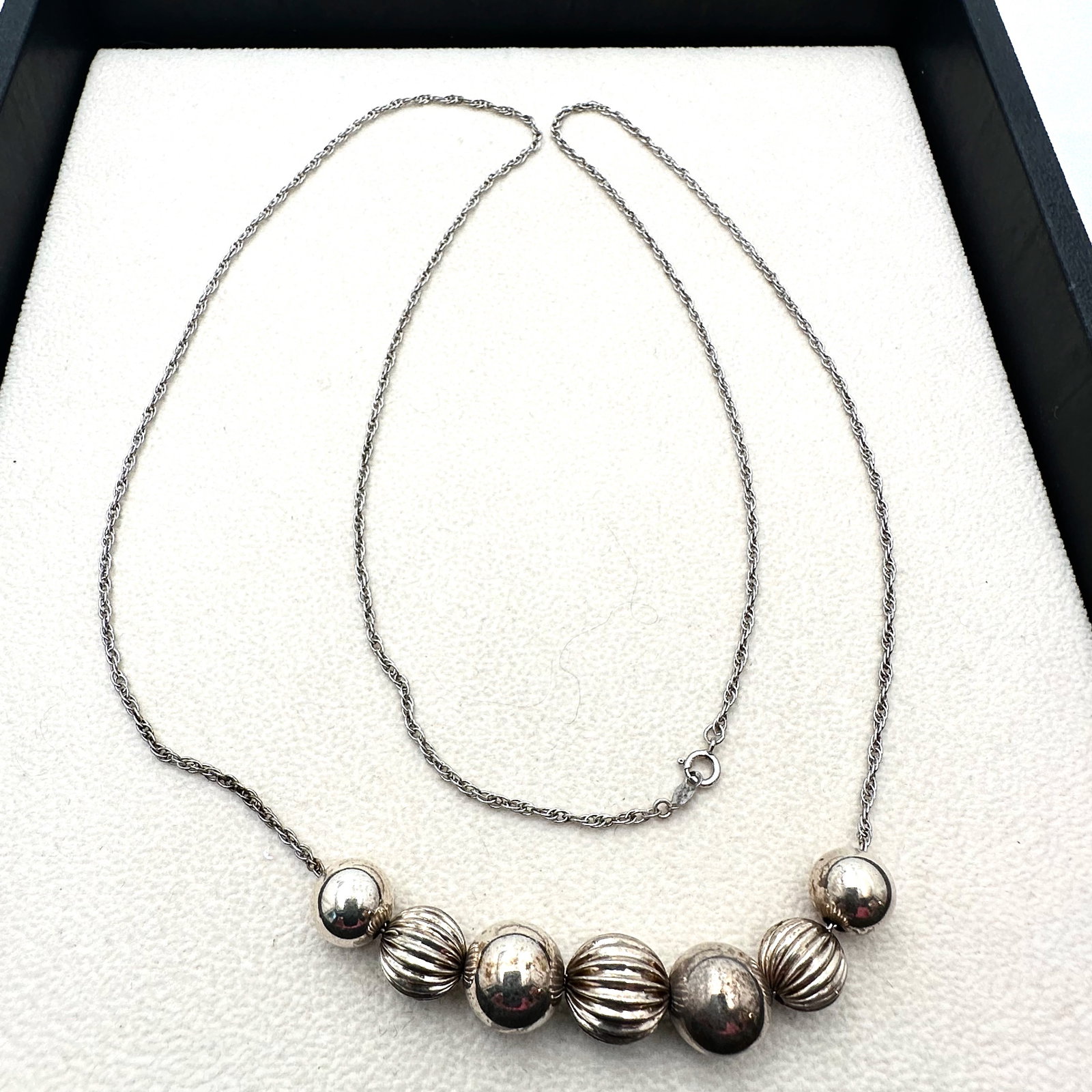 Sterling Silver Bead Necklace 28 Inch Chain Weight 12 Grams (1 of 2)