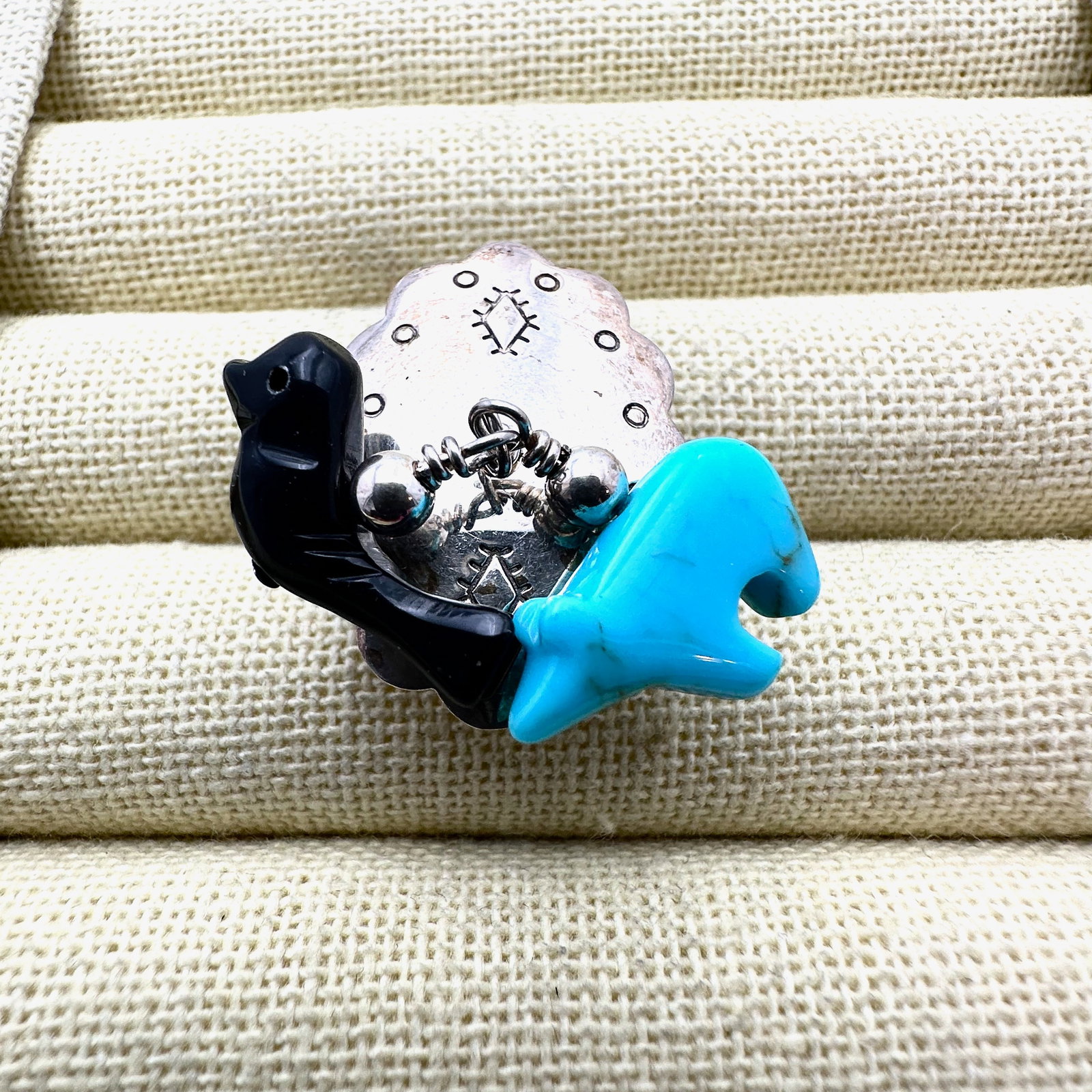 American Western Gemstone Animal Fetish Charm Sterling Silver Ring Size 8 (1 of 3)