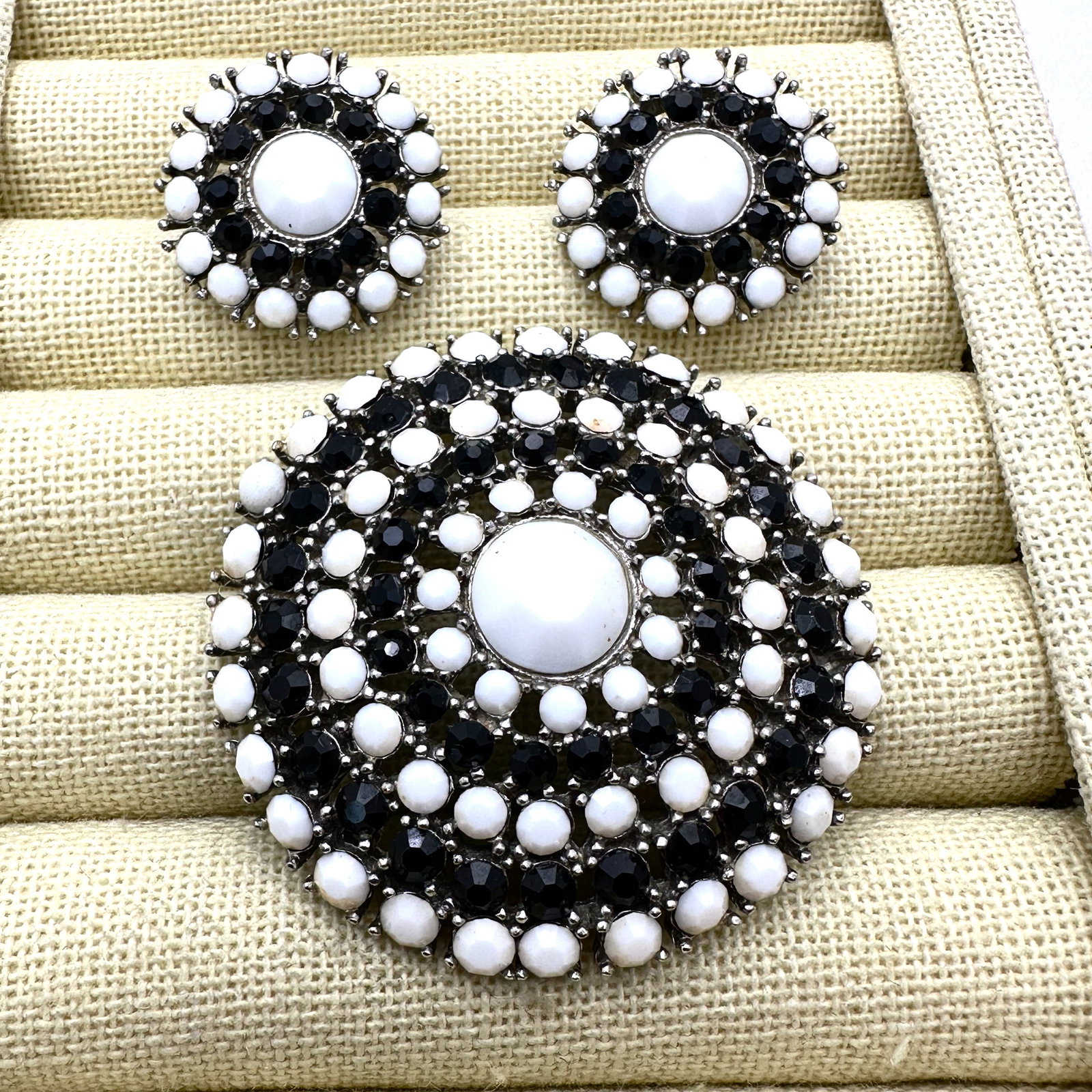 Vintage Black and White Glass Rhinestone Silver Tone Brooch Pin and Clip Earrings Set (1 of 2)