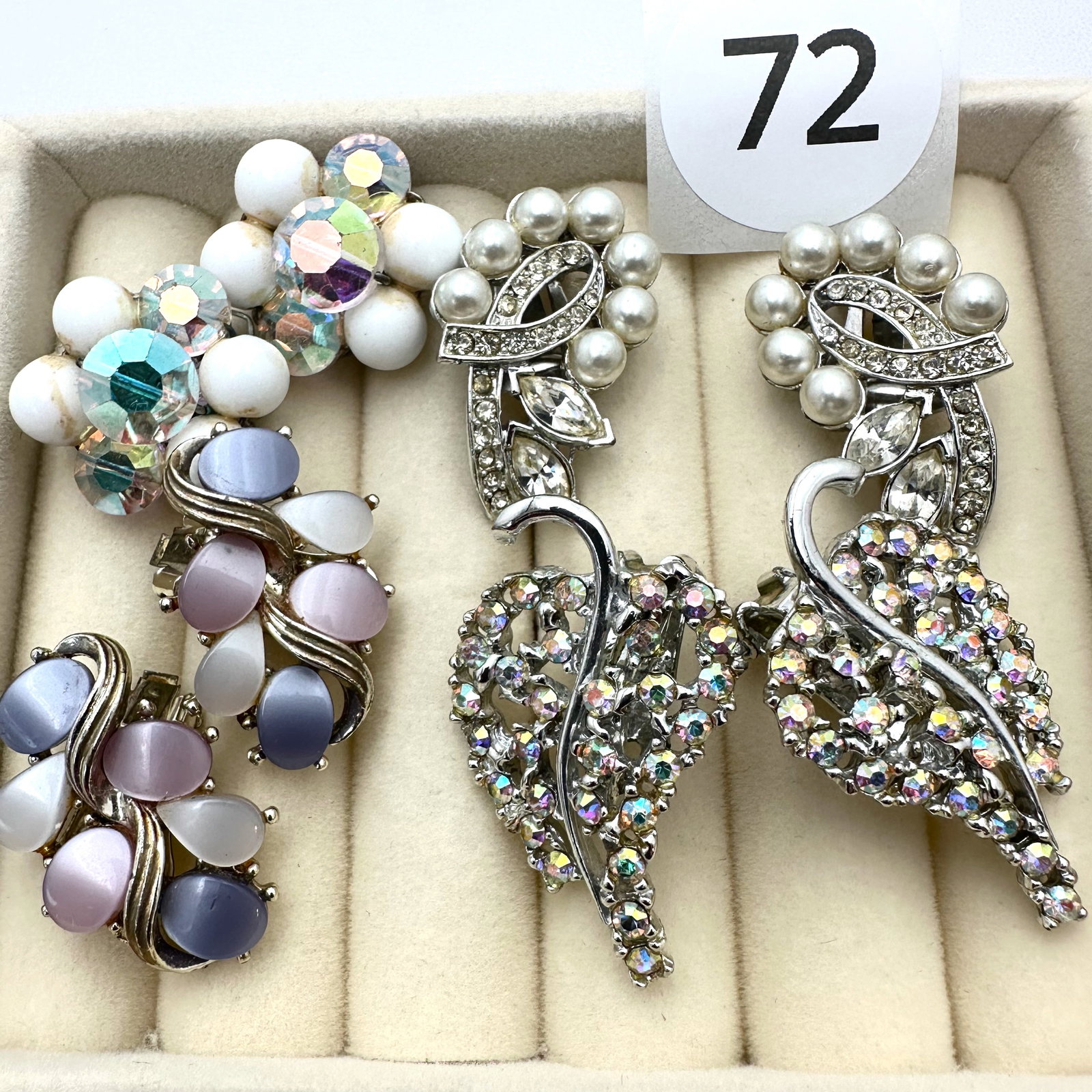 Vintage Lot of Clip Earrings Rhinestones Thermoset Crystals Glass: Vintage Lot of Clip Earrings Rhinestones Thermoset Crystals Glass