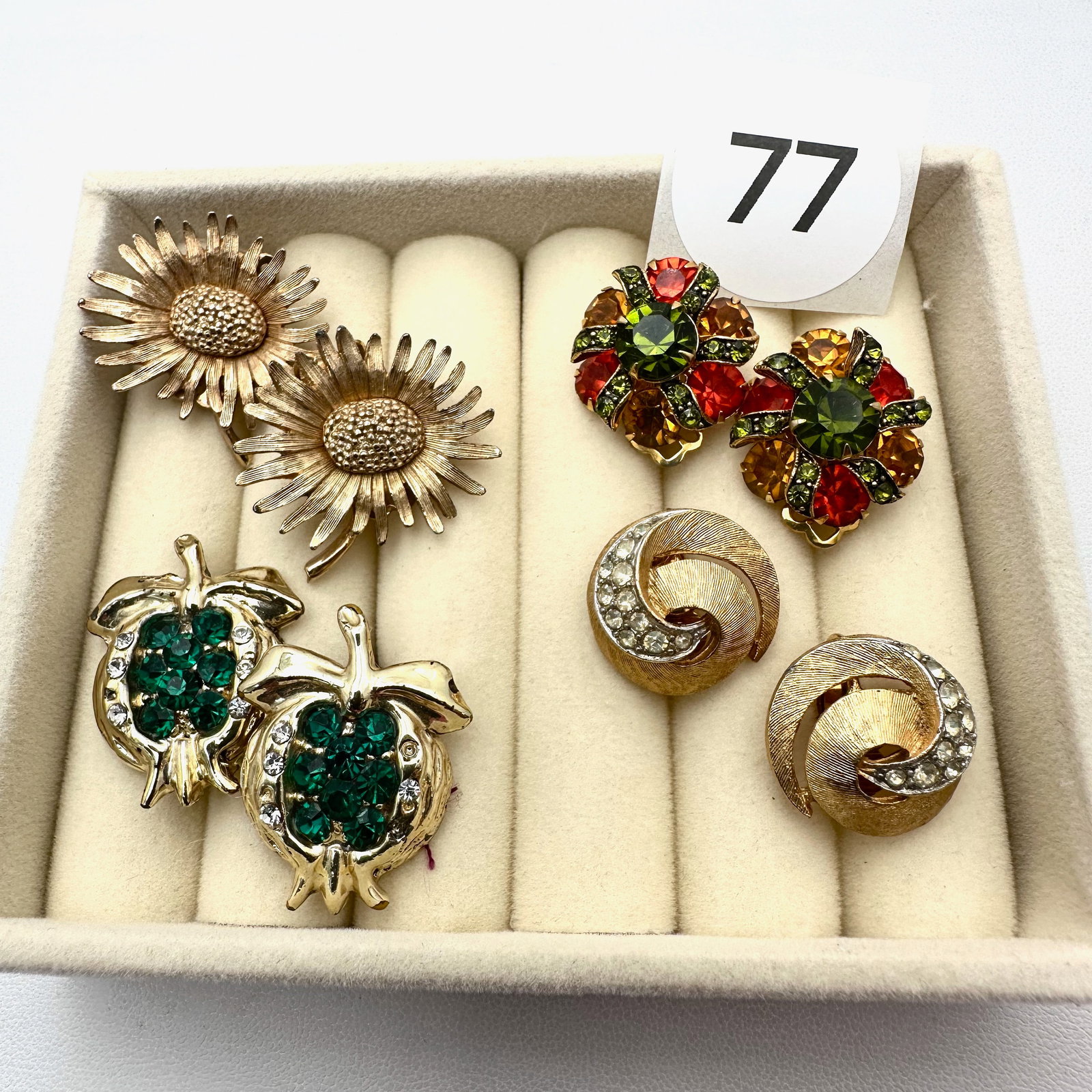 Vintage Lot of Clip Earrings Rhinestones Crystals: Vintage Lot of Clip Earrings Rhinestones Crystals