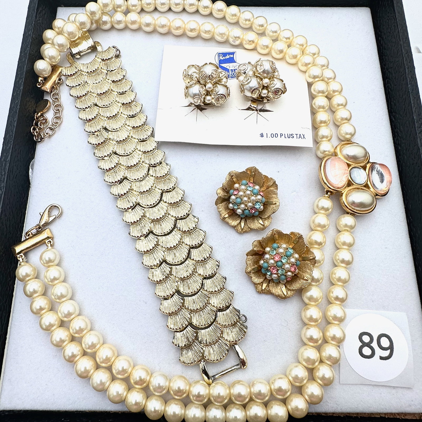 Vintage and Modern Jewelry Group Lot Vintage Earrings on Original Card Faux Pearl Necklace Gold Tone: Vintage and Modern Jewelry Group Lot Vintage Earrings on Original Card Faux Pearl Necklace Gold Tone Bracelet
