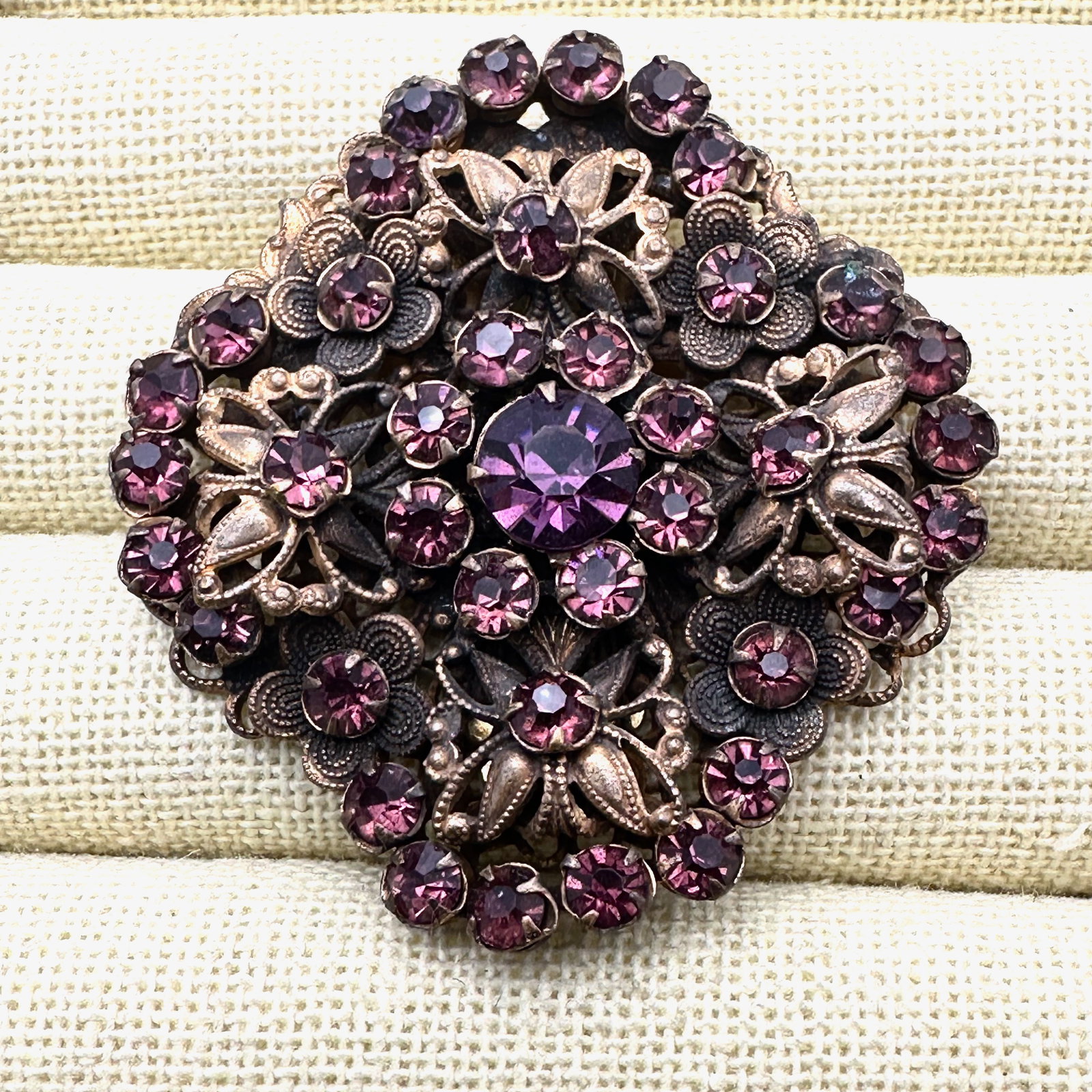 Antique Purple Glass Rhinestone Antiqued Gold Tone Fur Dress Clip 2 Inch: Antique Purple Glass Rhinestone Antiqued Gold Tone Fur Dress Clip 2 Inch