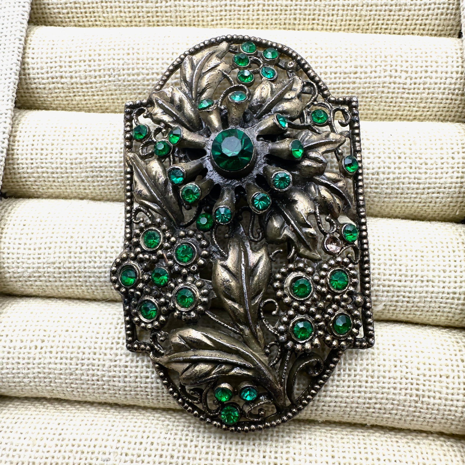 Antique Vintage Green Glass Rhinestone Gold Gilt Pot Metal Brooch Pin 2.75 Inch Flower Design: Antique Vintage Green Glass Rhinestone Gold Gilt Pot Metal Brooch Pin 2.75 Inch Flower Design