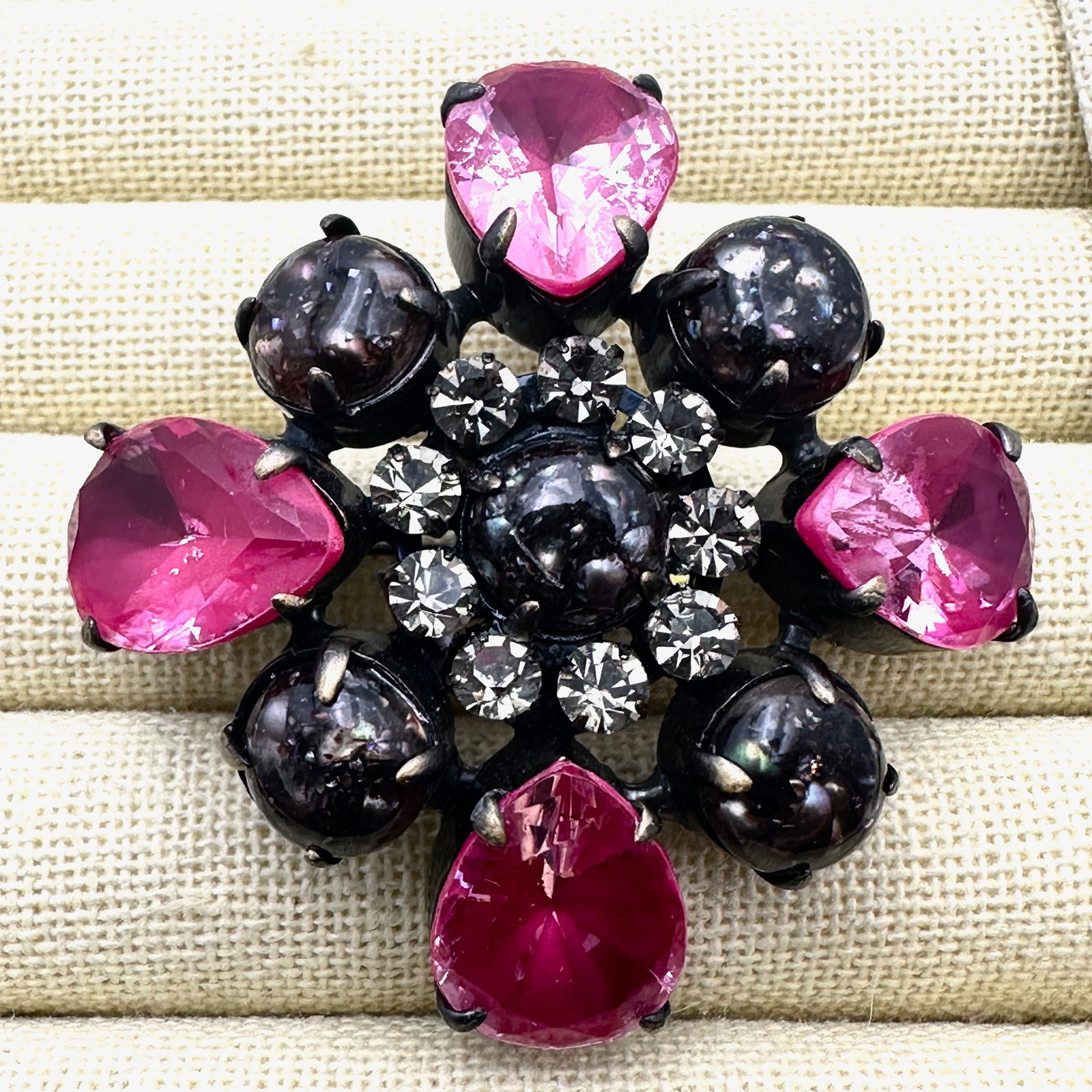 Vintage Pink and Grey Glass Rhinestone Bronze Tone Brooch Pin 2 Inch: Vintage Pink and Grey Glass Rhinestone Bronze Tone Brooch Pin 2 Inch