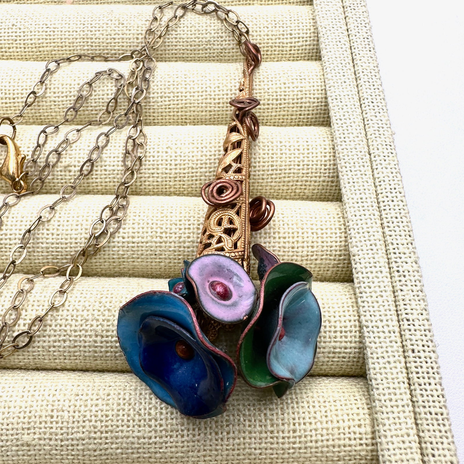 Artisan Enamel Flower Design Pendant Necklace 20 Inch Chain (1 of 2)