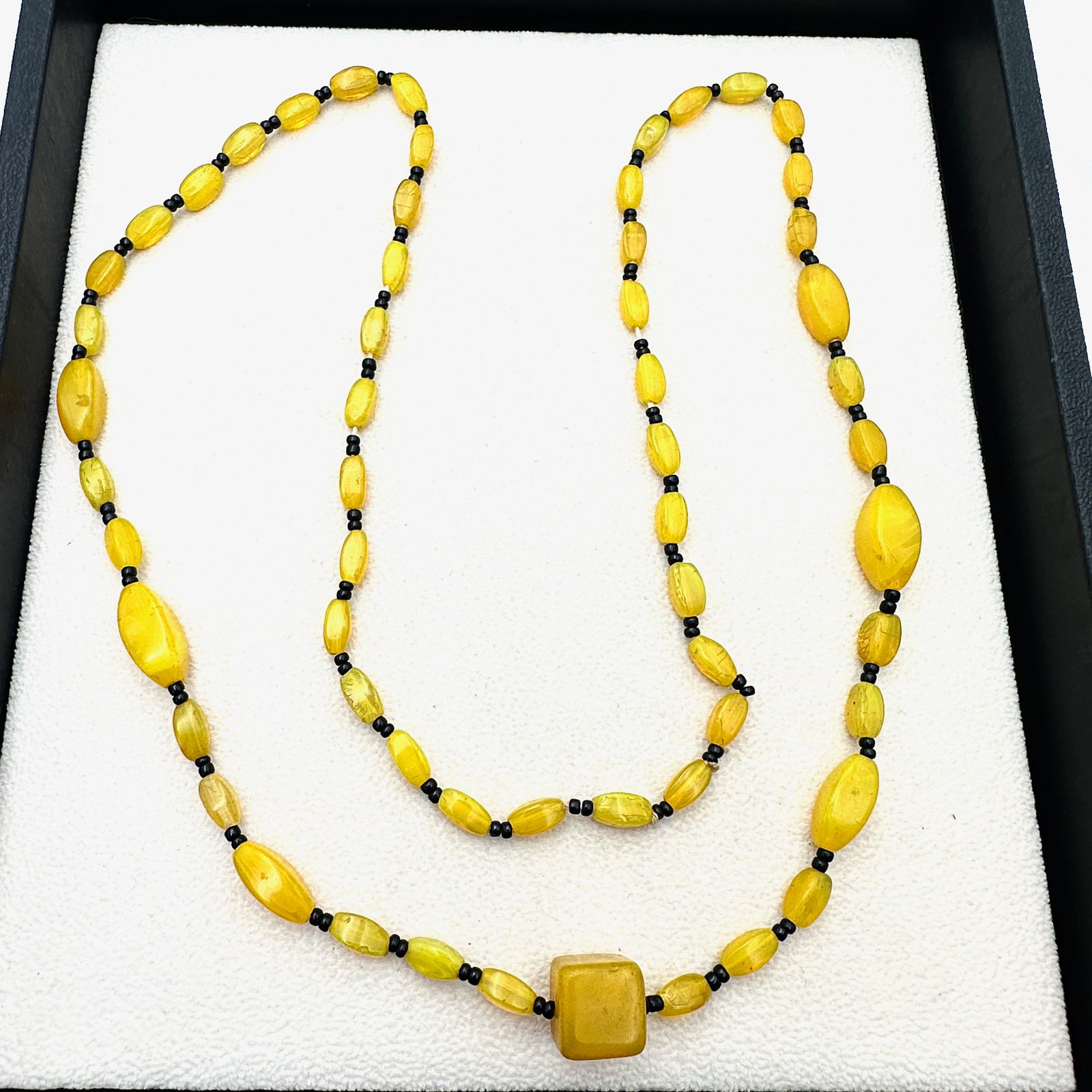 Antique Yellow Art Glass Bead Necklace 28 Inch: Antique Yellow Art Glass Bead Necklace 28 Inch