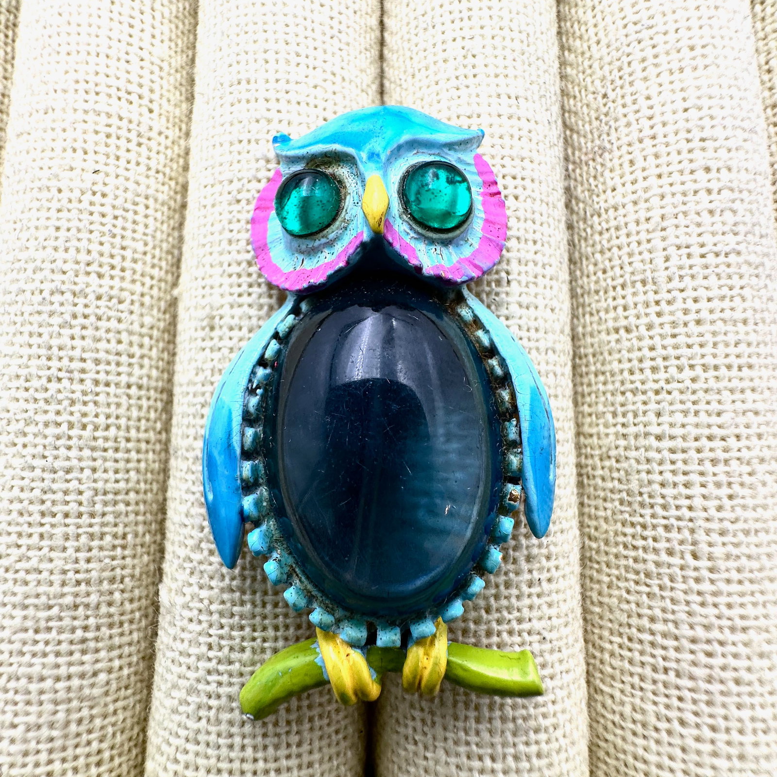 Vintage Multicolor Enamel Owl Brooch Pin Jelly Belly 1.75 Inch: Vintage Multicolor Enamel Owl Brooch Pin Jelly Belly 1.75 Inch
