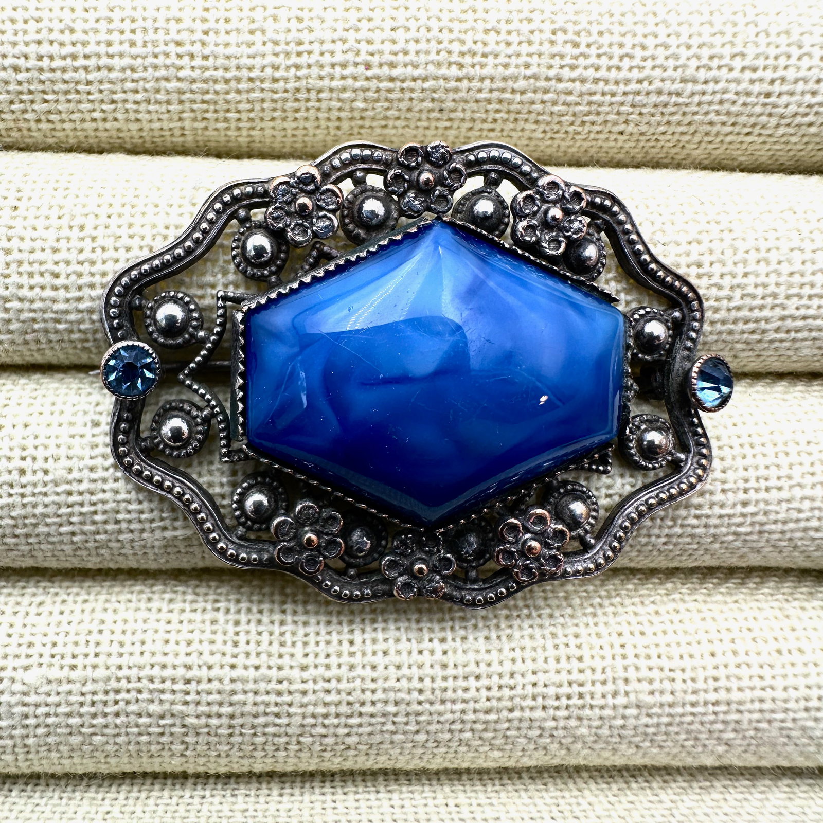 Antique Blue Czech Glass Silver Tone Brooch Pin 2 Inch: Antique Blue Czech Glass Silver Tone Brooch Pin 2 Inch