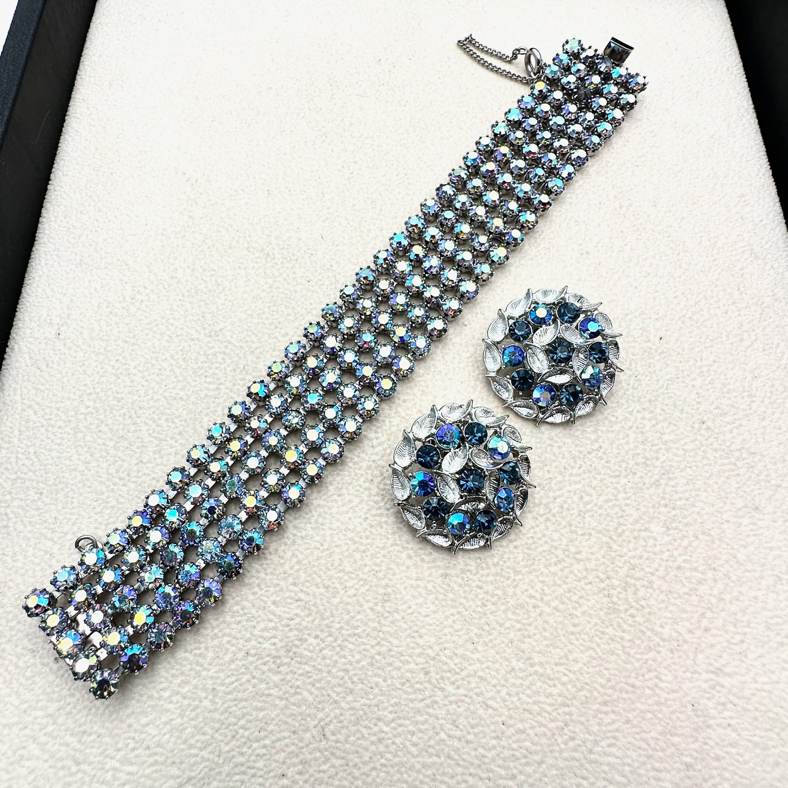 Vintage Blue Aurora Borealis Glass Rhinestone Silver Tone Bracelet and Coordinating Clip Earrings: Vintage Blue Aurora Borealis Glass Rhinestone Silver Tone Bracelet and Coordinating Clip Earrings
