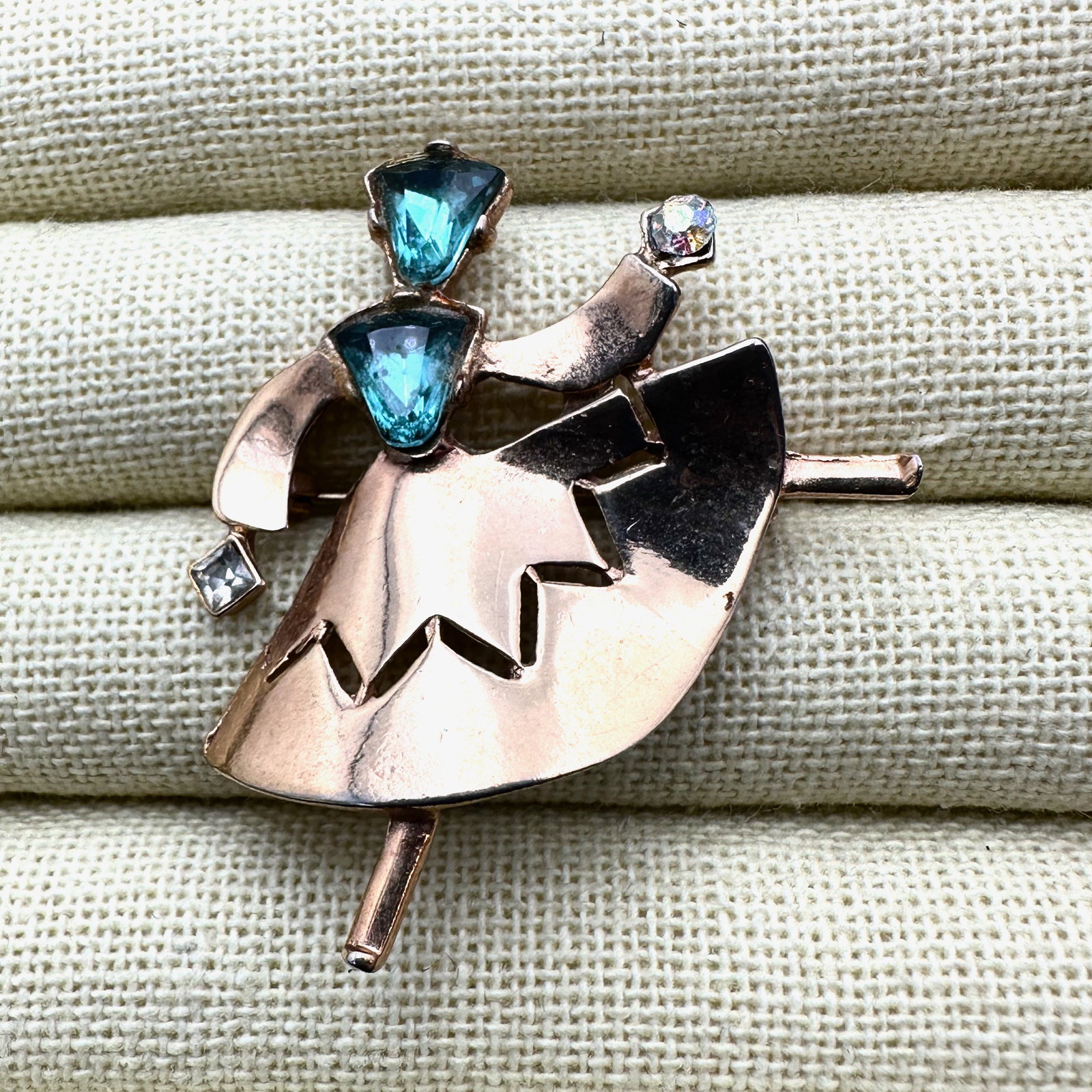 Vintage Older Blue and Clear Glass Rhinestone Ballerina Brooch Pin 2 Inch: Vintage Older Blue and Clear Glass Rhinestone Ballerina Brooch Pin 2 Inch