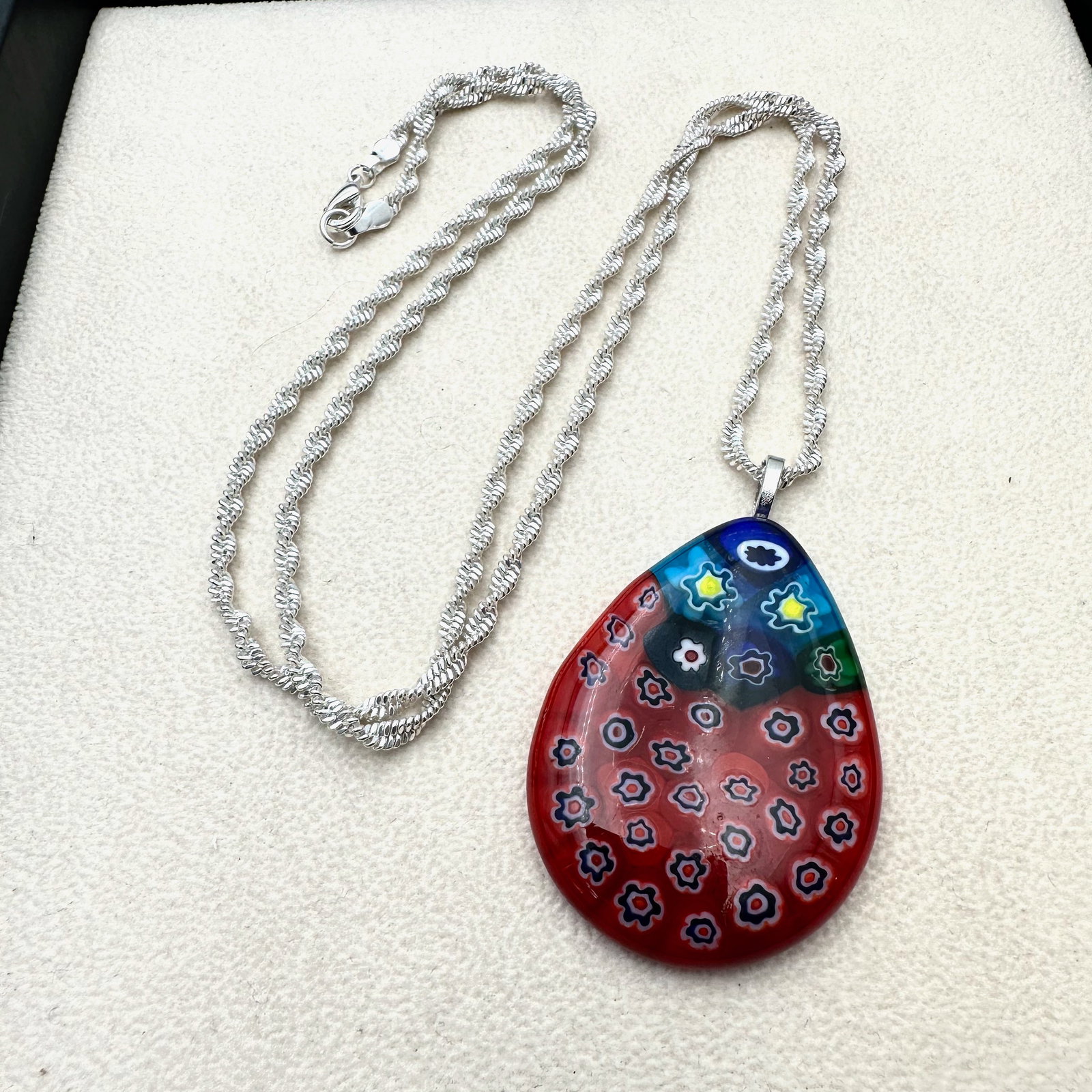 Millefiori Glass Pendant Necklace Silver Tone Chain 28 Inches: Millefiori Glass Pendant Necklace Silver Tone Chain 28 Inches