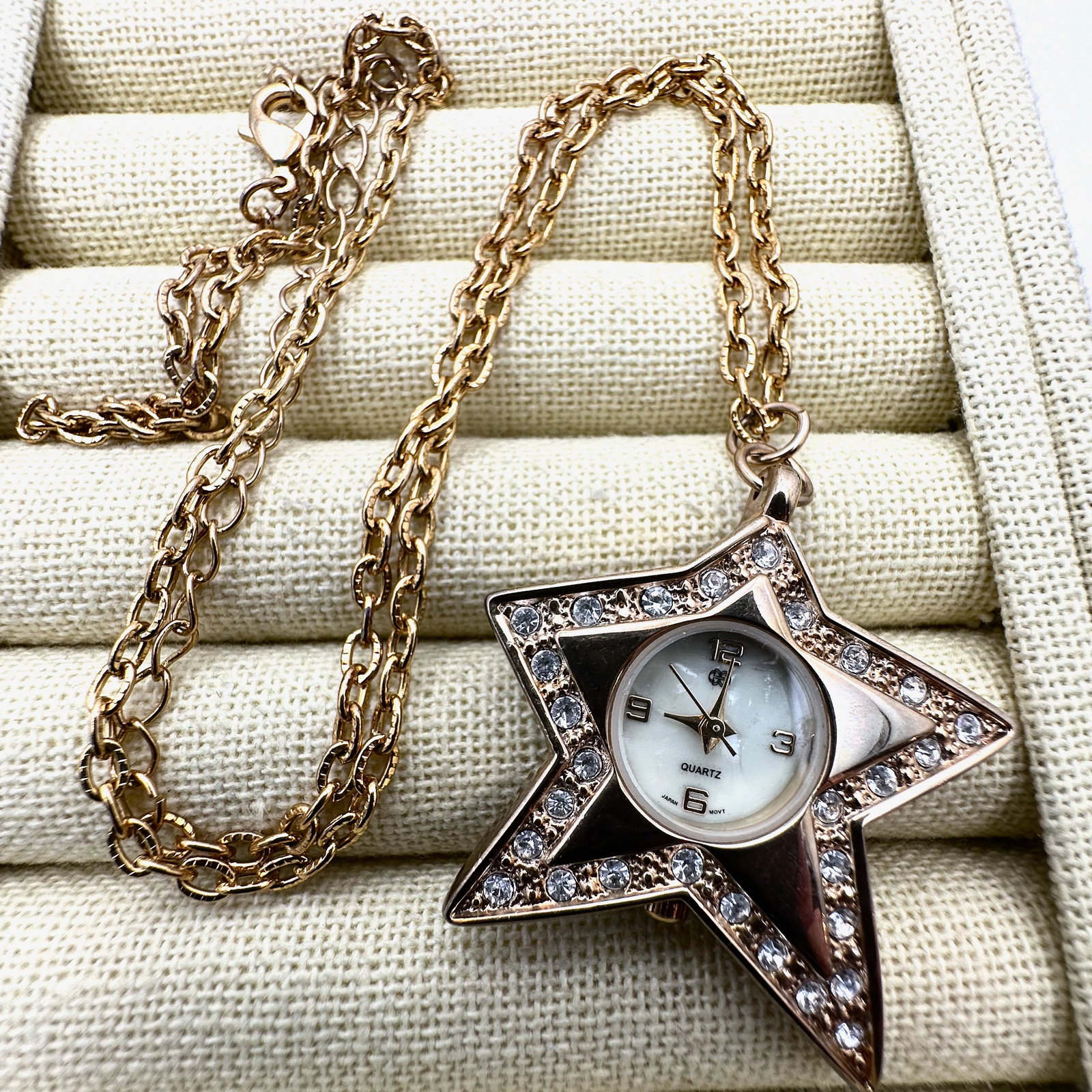 Crystal Star Watch Pendant Necklace 22 Inch Chain Will Need New Battery: Crystal Star Watch Pendant Necklace 22 Inch Chain Will Need New Battery