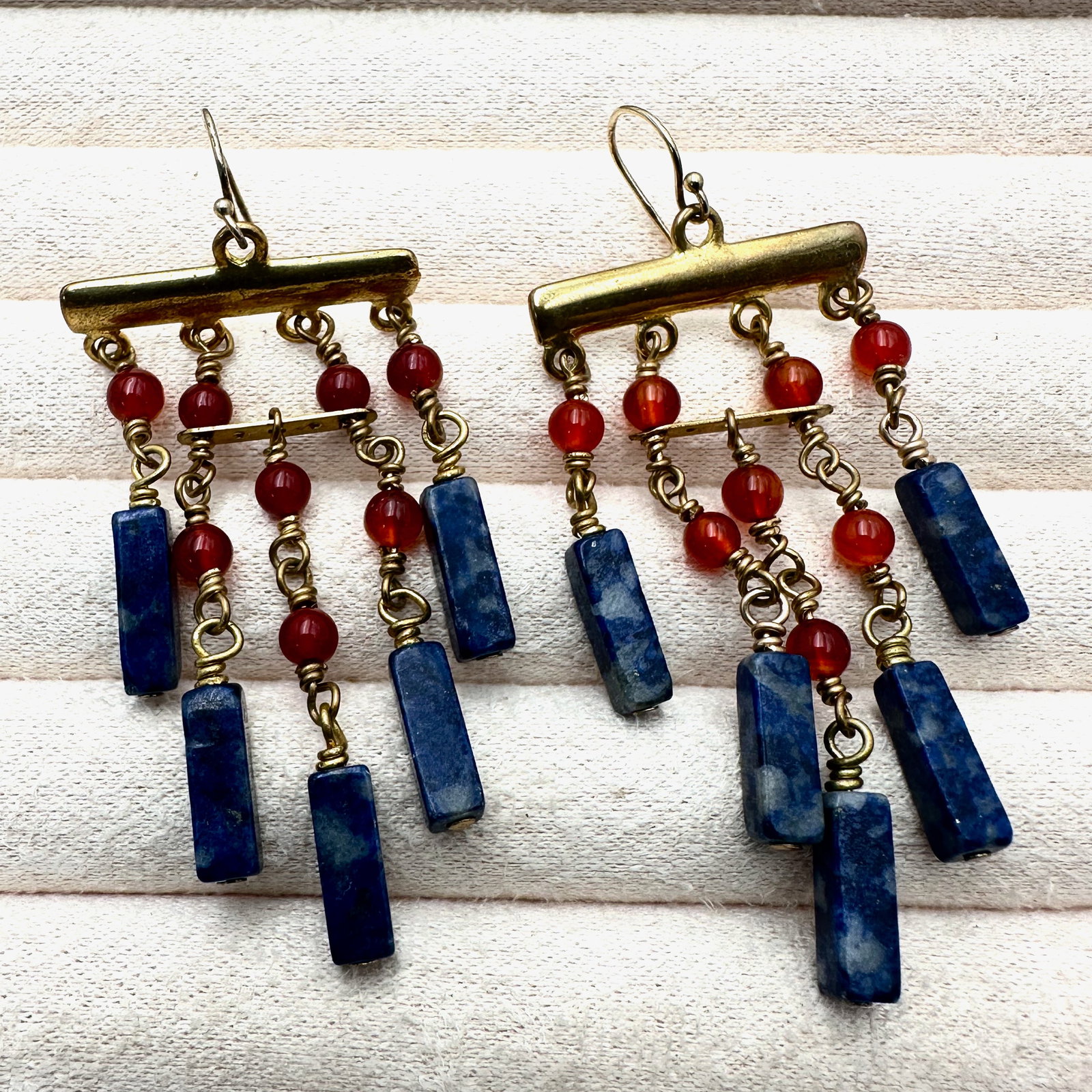 Egyptian Revival Lapis Lazuli and Carnelian Chandelier Gold Tone Pierced Earrings 2.5 Inch: Egyptian Revival Lapis Lazuli and Carnelian Chandelier Gold Tone Pierced Earrings 2.5 Inch