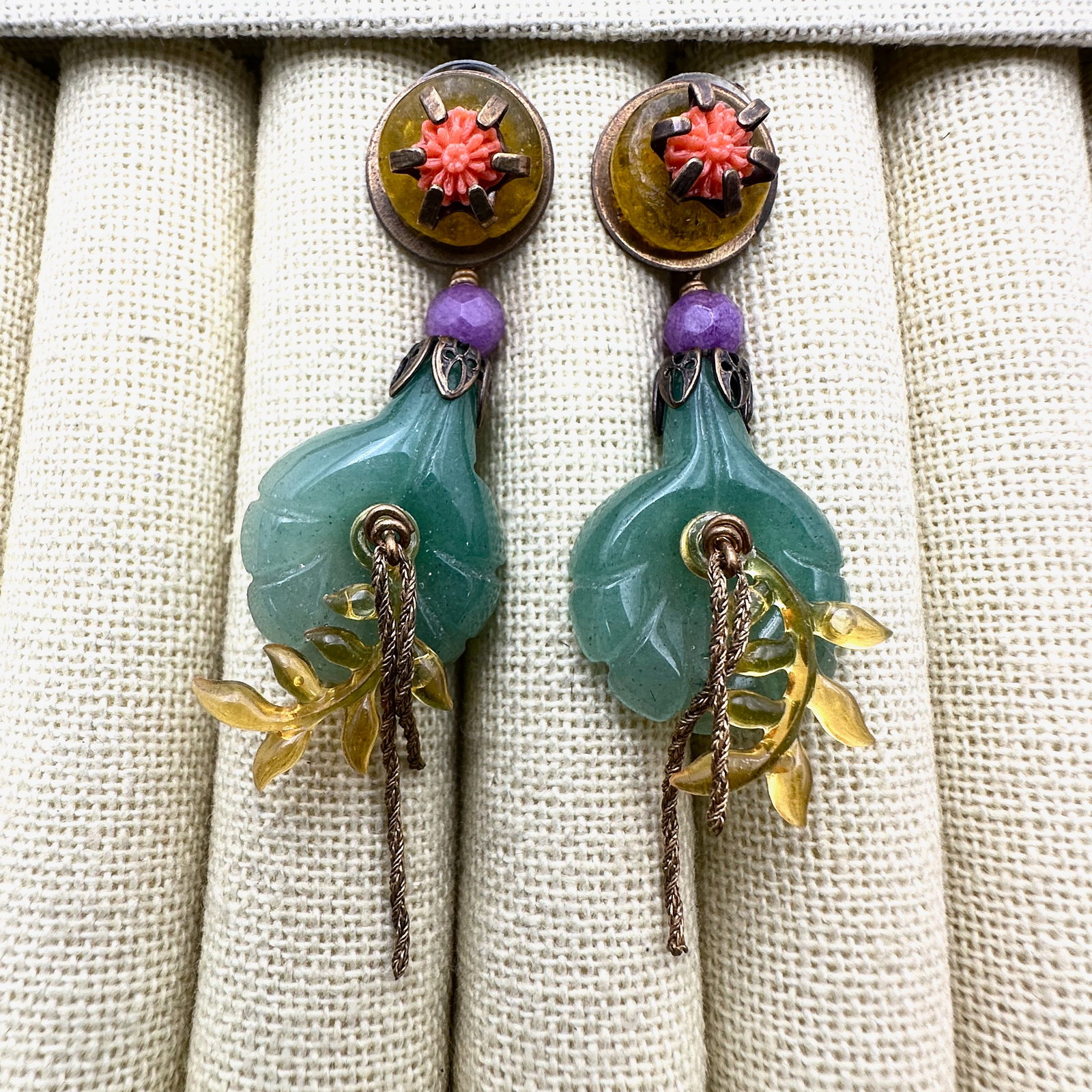 Jan Michaels San Francisco Faux Coral and Jade Antiqued Gold Tone Chandelier Pierced Earrings 2.5: Jan Michaels San Francisco Faux Coral and Jade Antiqued Gold Tone Chandelier Pierced Earrings 2.5 Inch