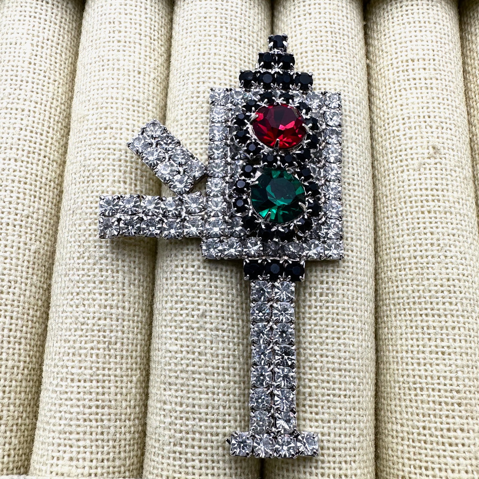 Vintage Stoplight Red and Green Light Rhinestone Silver Tone Brooch Pin: Vintage Stoplight Red and Green Light Rhinestone Silver Tone Brooch Pin