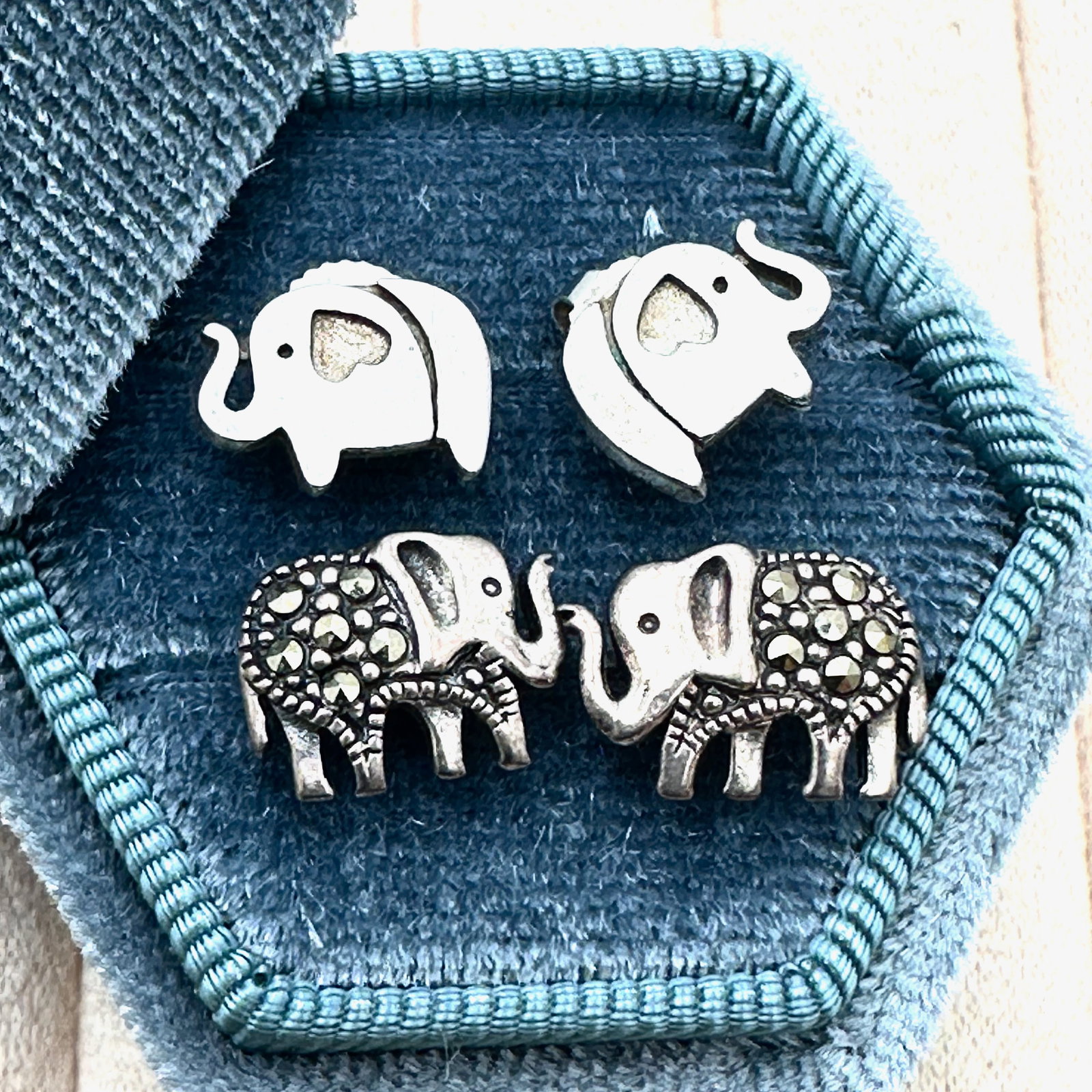Two Pair of Sterling Silver Elephant Pierced Earrings Box Included (1 of 2)