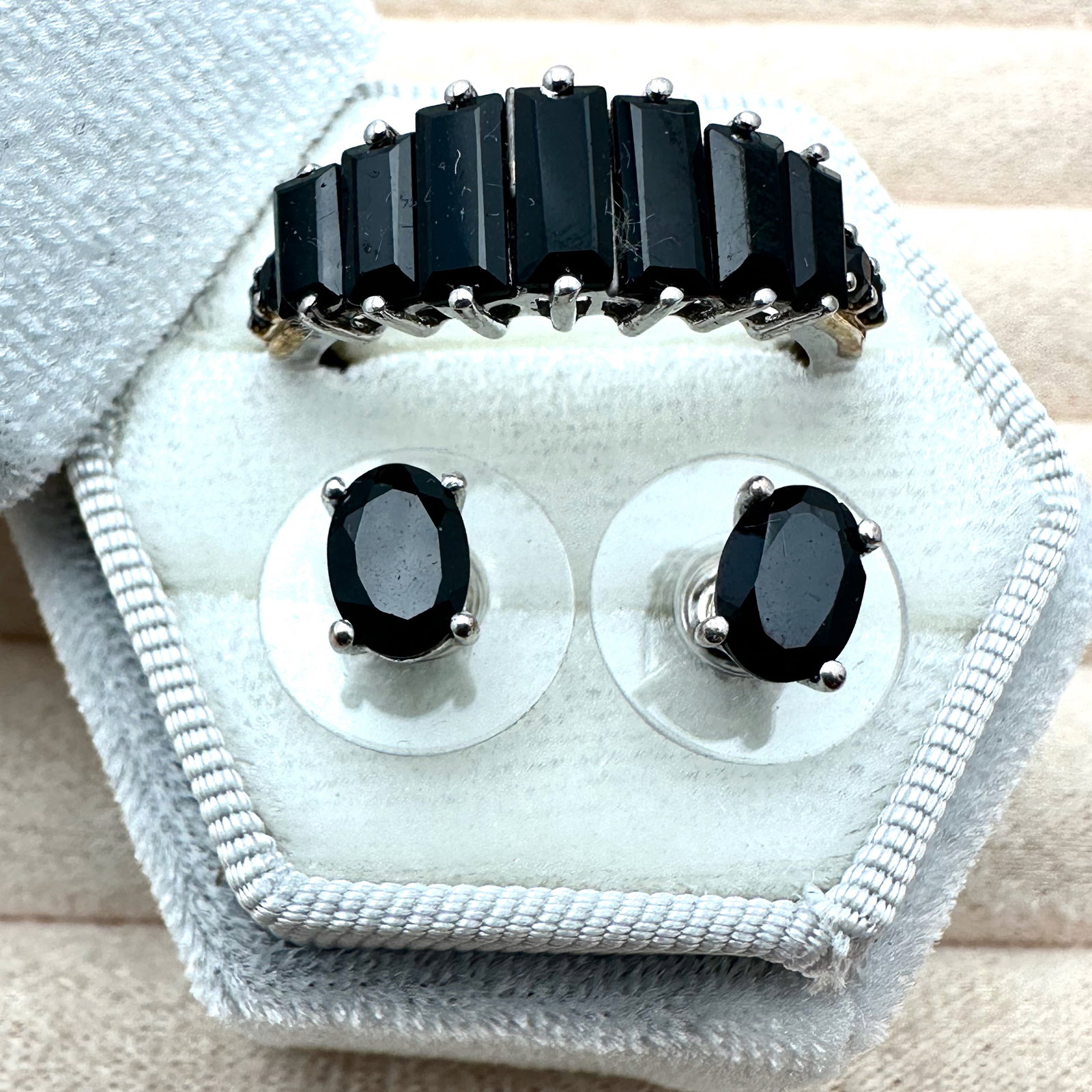 Black Spinel Sterling Silver Pierced Earrings and Ring Size (1 of 2)