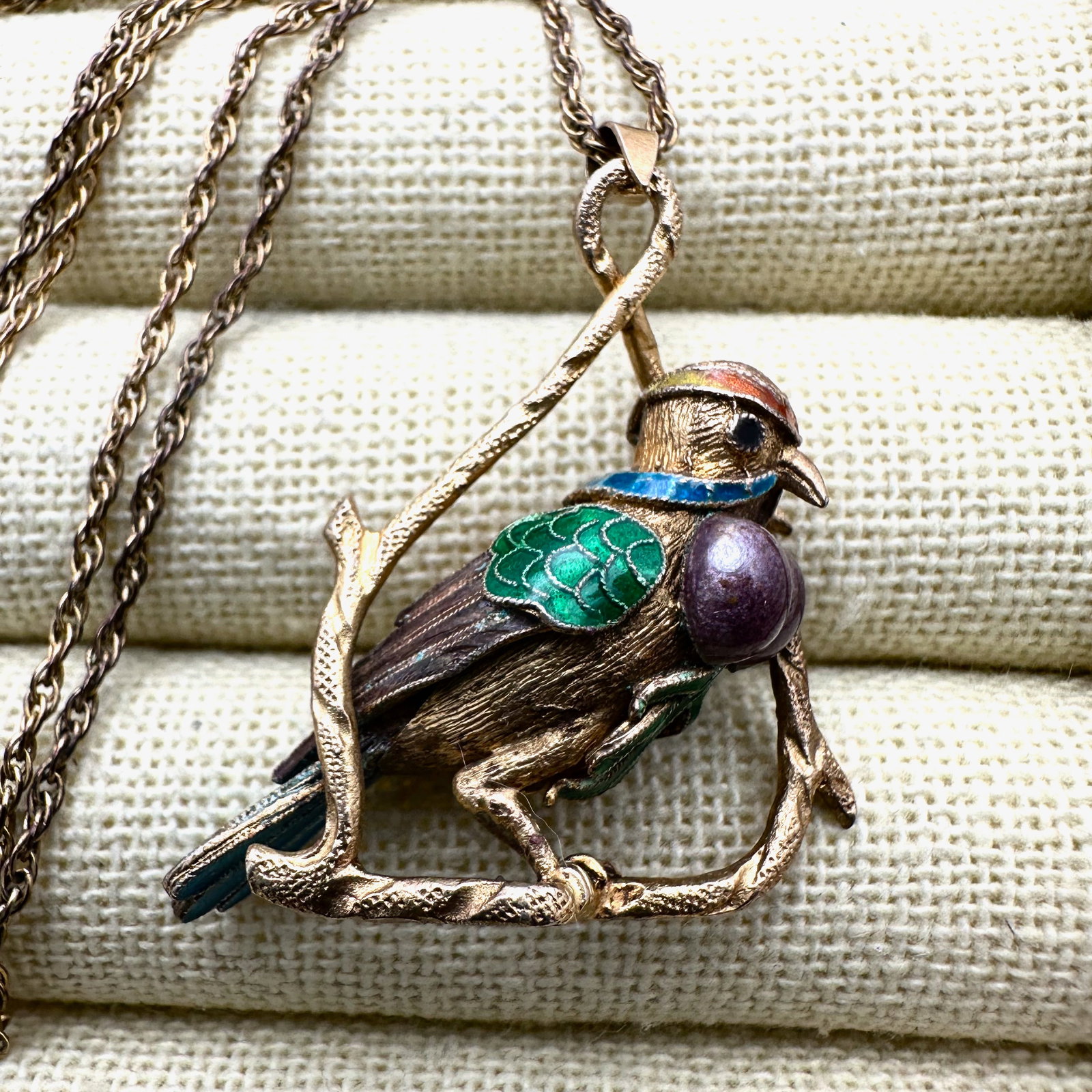 Vintage Chinese Export Enamel Bird Pendant Gold Filled Necklace 18 Inch Chain: Vintage Chinese Export Enamel Bird Pendant Gold Filled Necklace 18 Inch Chain