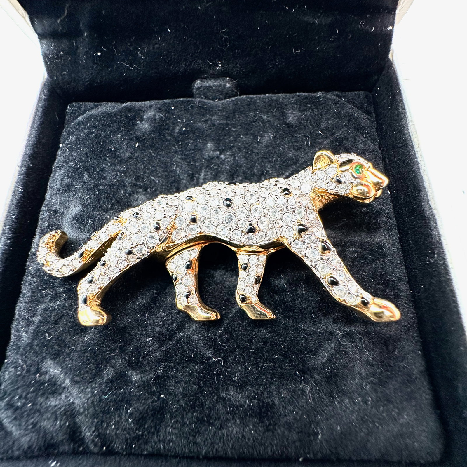 Vintage Swarovski Crystal Gold Plated Leopard Brooch Pin Original Box Unworn Condition: Vintage Swarovski Crystal Gold Plated Leopard Brooch Pin Original Box Unworn Condition