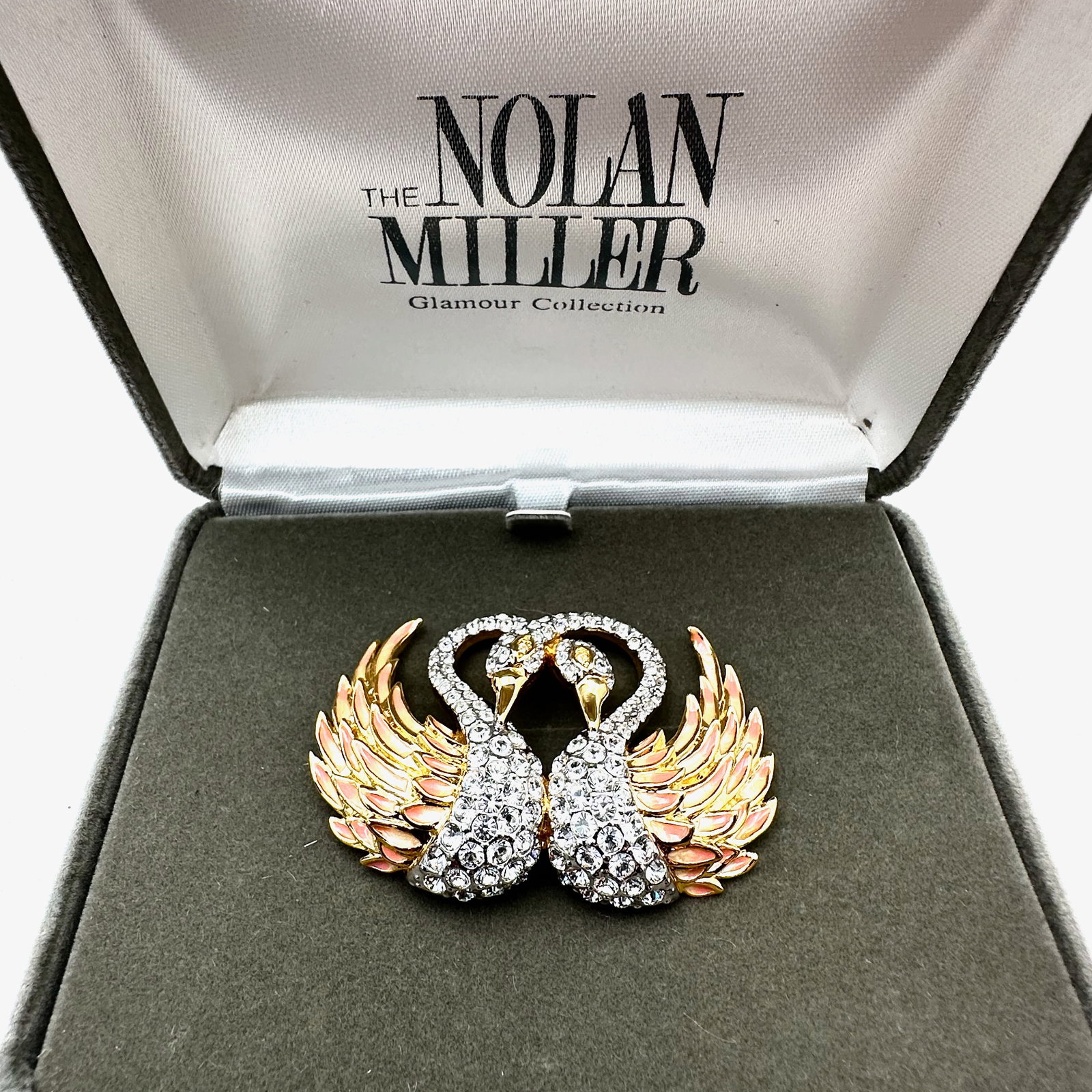 Vintage Nolan Miller Crystal Pair of Swans Brooch Pin In Original Box: Vintage Nolan Miller Crystal Pair of Swans Brooch Pin In Original Box