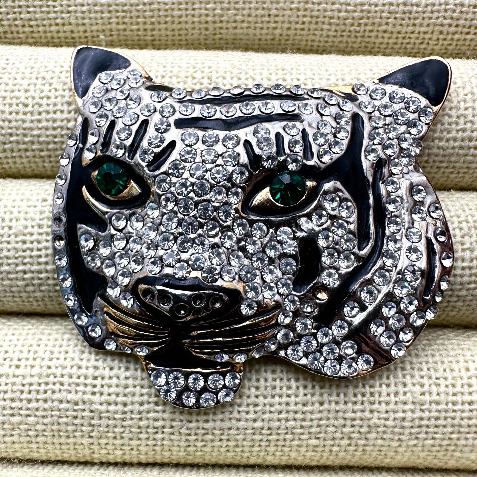 Vintage Crystal Tiger Gold Tone Brooch Pin 2 Inch: Vintage Crystal Tiger Gold Tone Brooch Pin 2 Inch