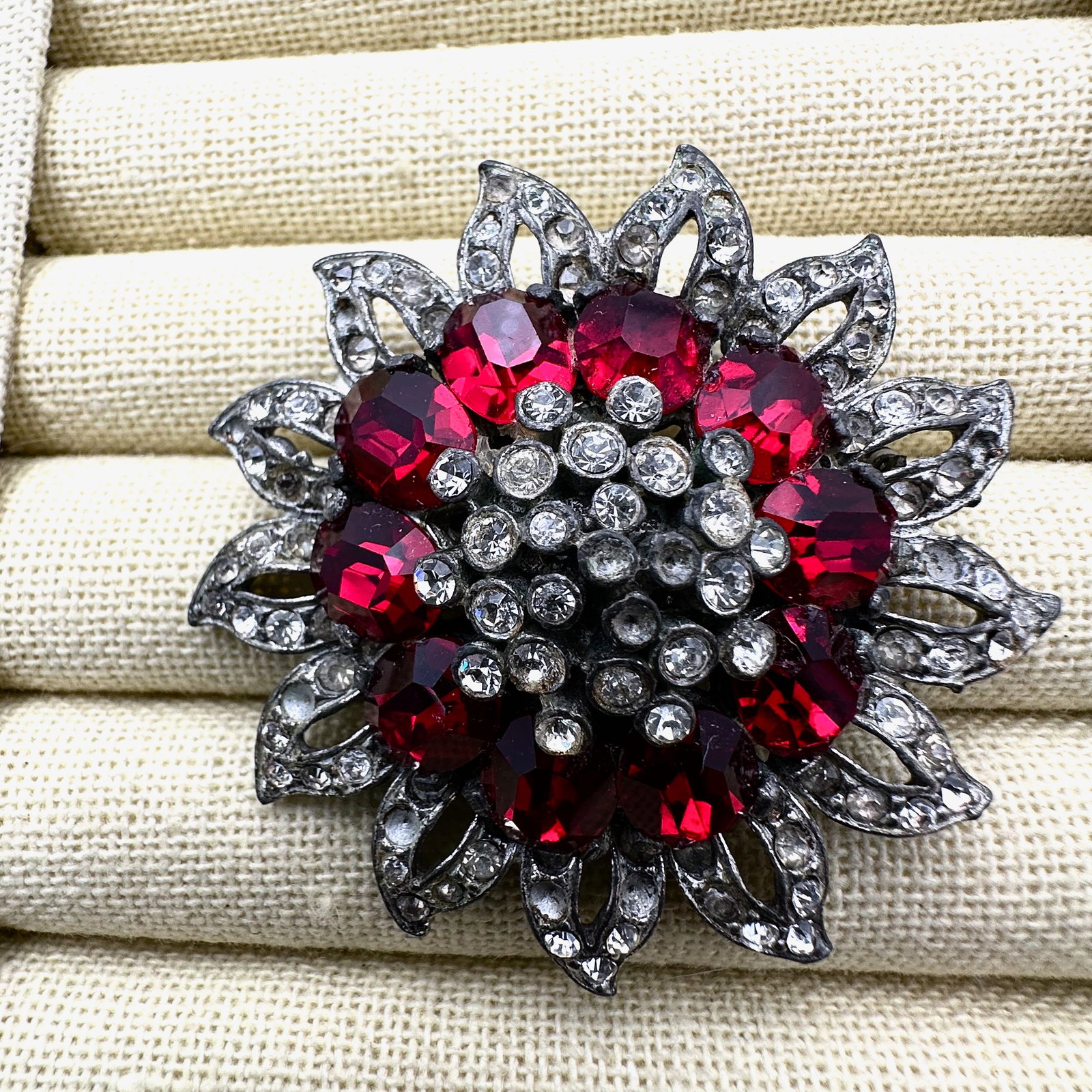 Antique 1940s Era Pot Metal Flower Brooch Pin Red and Clear Glass Stones 2 Inch: Antique 1940s Era Pot Metal Flower Brooch Pin Red and Clear Glass Stones 2 Inch