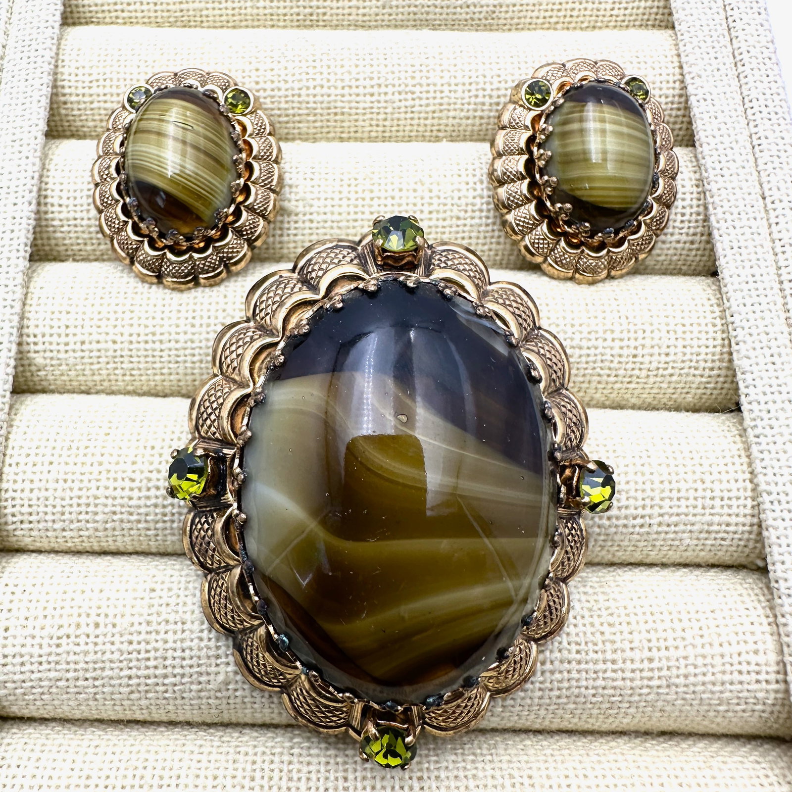 Vintage West Germany Olive Green Slag Glass Stone Gold Tone Brooch Pin and Clip Earrings Set: Vintage West Germany Olive Green Slag Glass Stone Gold Tone Brooch Pin and Clip Earrings Set