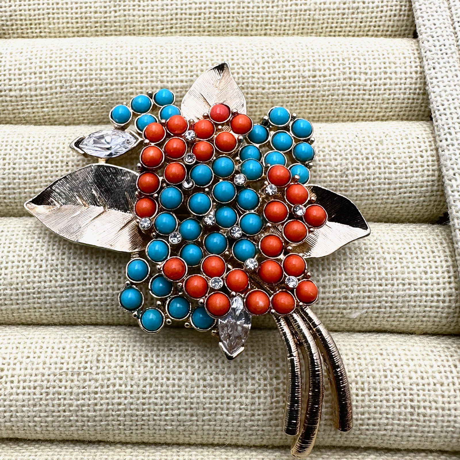 Vintage Faux Coral and Turquoise Gold Tone Brooch Pin 3 Inch: Vintage Faux Coral and Turquoise Gold Tone Brooch Pin 3 Inch