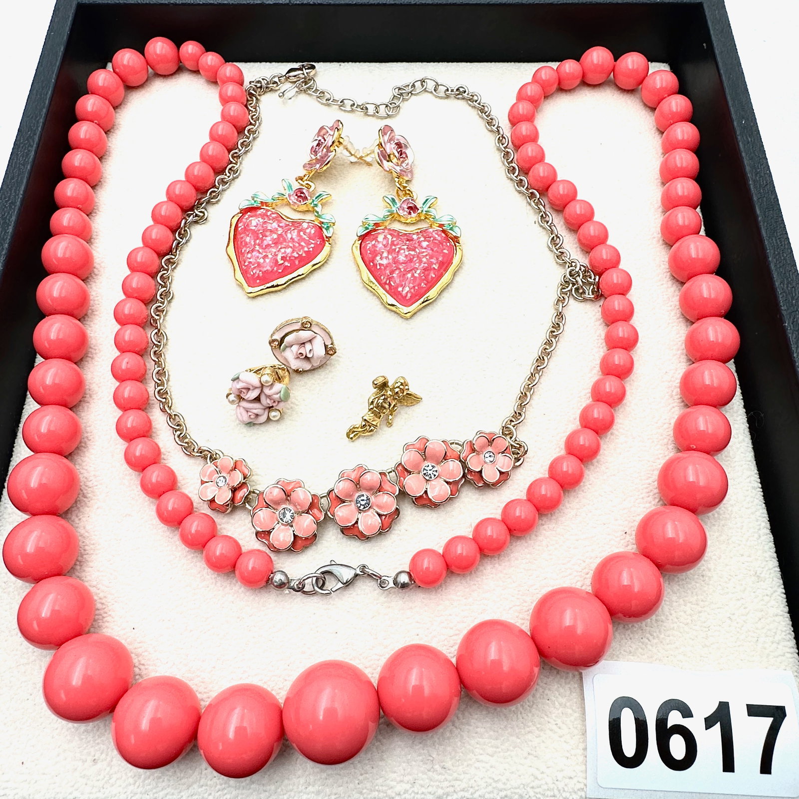 Vintage and Modern Jewelry Group Lot Pink Beads Earrings and Flower Necklace: Vintage and Modern Jewelry Group Lot Pink Beads Earrings and Flower Necklace
