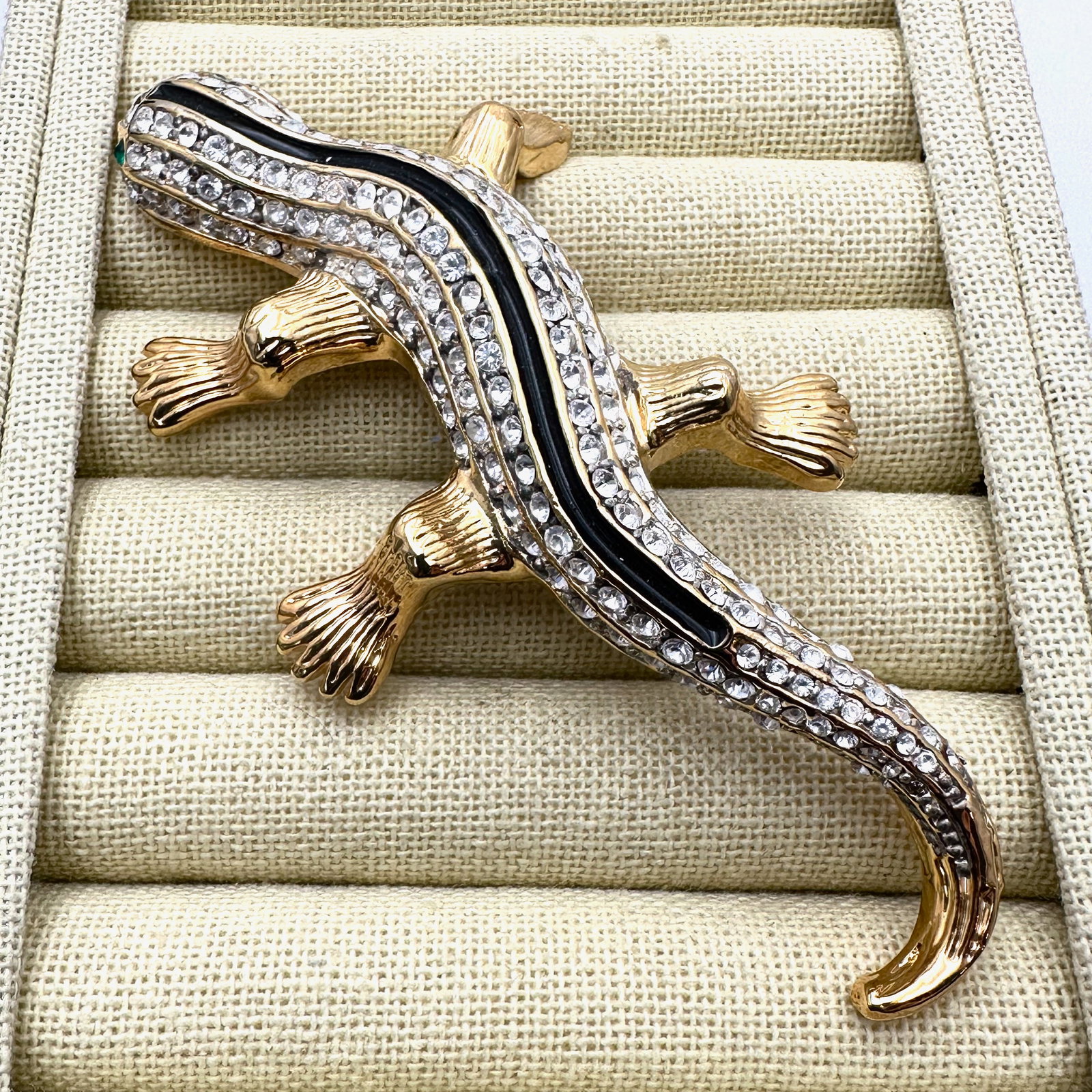 Vintage Huge Lizard Salamander Enamel and Crystal Gold Tone Brooch Pin 4.5 Inch: Vintage Huge Lizard Salamander Enamel and Crystal Gold Tone Brooch Pin 4.5 Inch