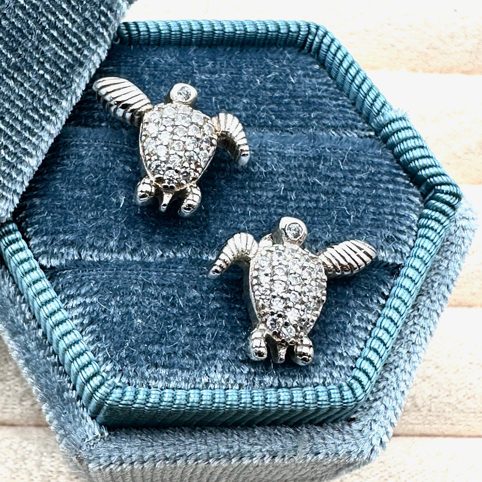 Cubic Zirconia Sterling Silver Turtle Pierced Earrings Box Included: Cubic Zirconia Sterling Silver Turtle Pierced Earrings Box Included