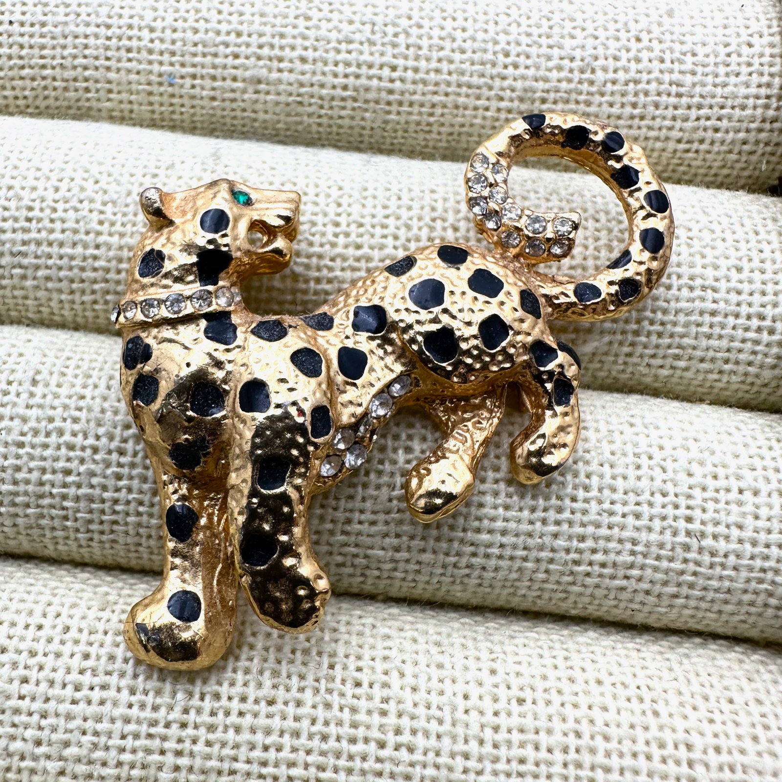 Vintage Spotted Leopard Enamel Rhinestone Gold Tone Brooch Pin 2 Inch: Vintage Spotted Leopard Enamel Rhinestone Gold Tone Brooch Pin 2 Inch