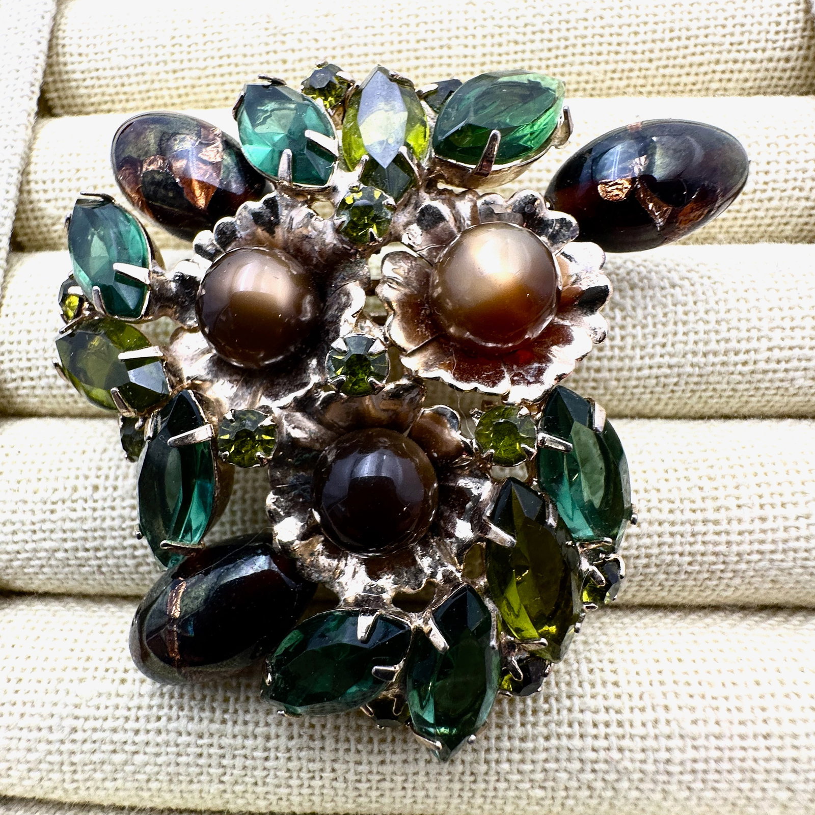 Vintage Amber Murano Glass Green Rhinestone Gold Tone Brooch Pin 2.5 Inch: Vintage Amber Murano Glass Green Rhinestone Gold Tone Brooch Pin 2.5 Inch