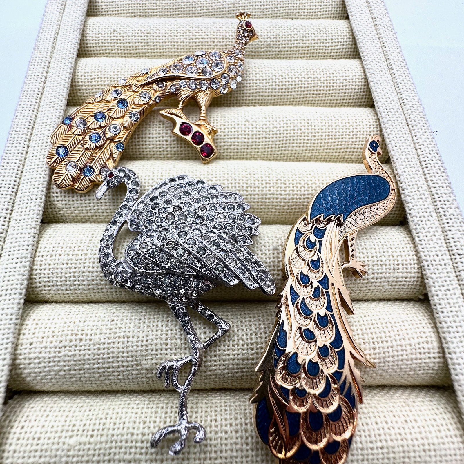 Vintage Group Lot of Bird Brooches Pins Enamel Rhinestone 1 Pot Metal (1 of 2)