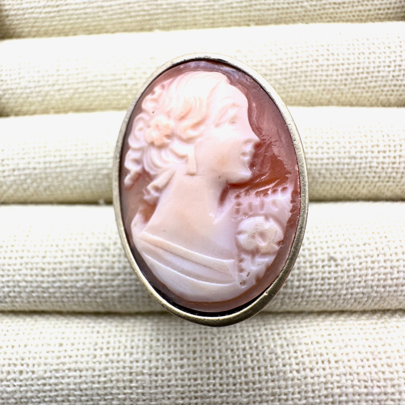 Amedeo Carved Shell Cameo Bronze Ring Size 6 Pristine Condition (1 of 2)