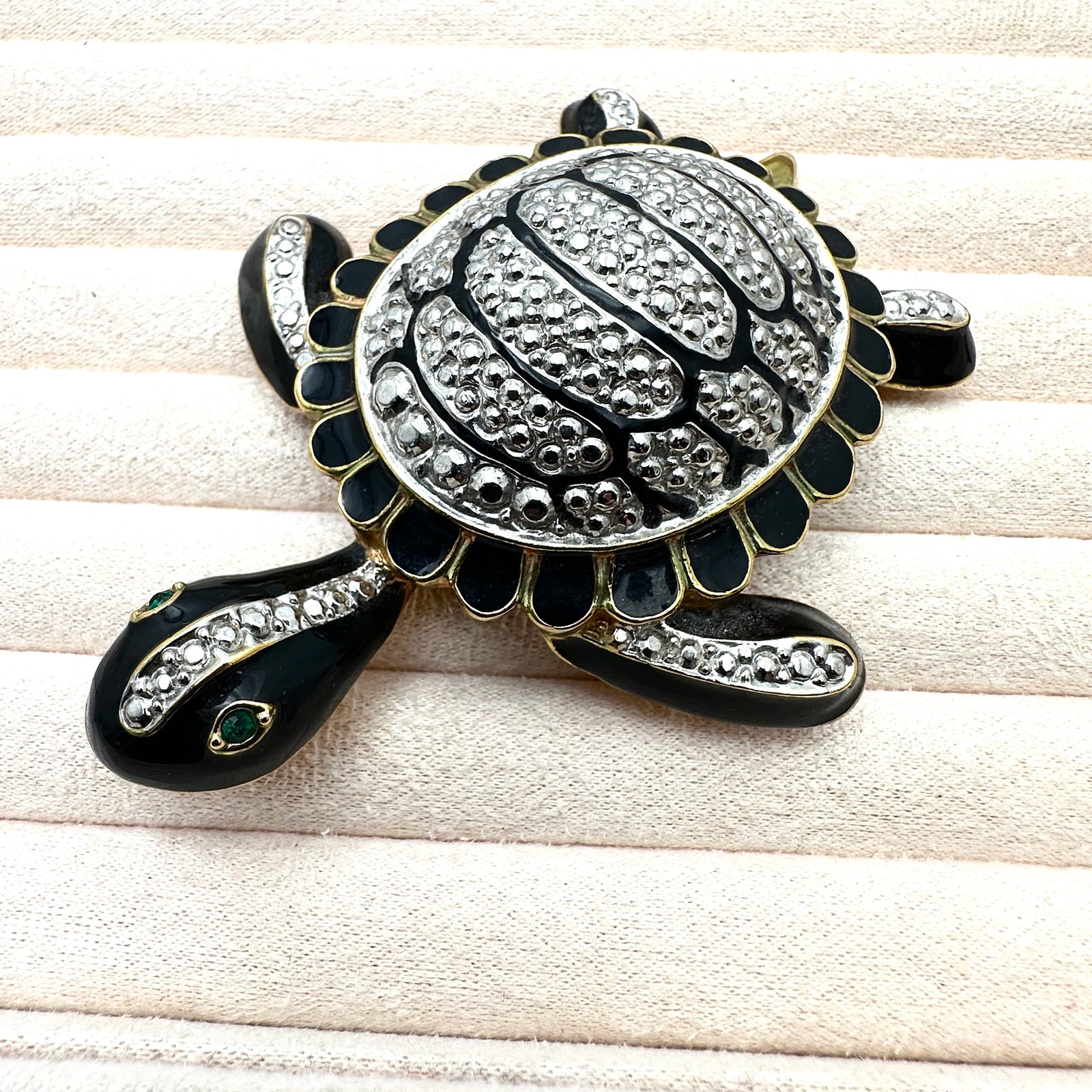 Vintage Huge Black Enamel Green Rhinestone Gold Tone Turtle Brooch Pin 3.75 Inch: Vintage Huge Black Enamel Green Rhinestone Gold Tone Turtle Brooch Pin 3.75 Inch