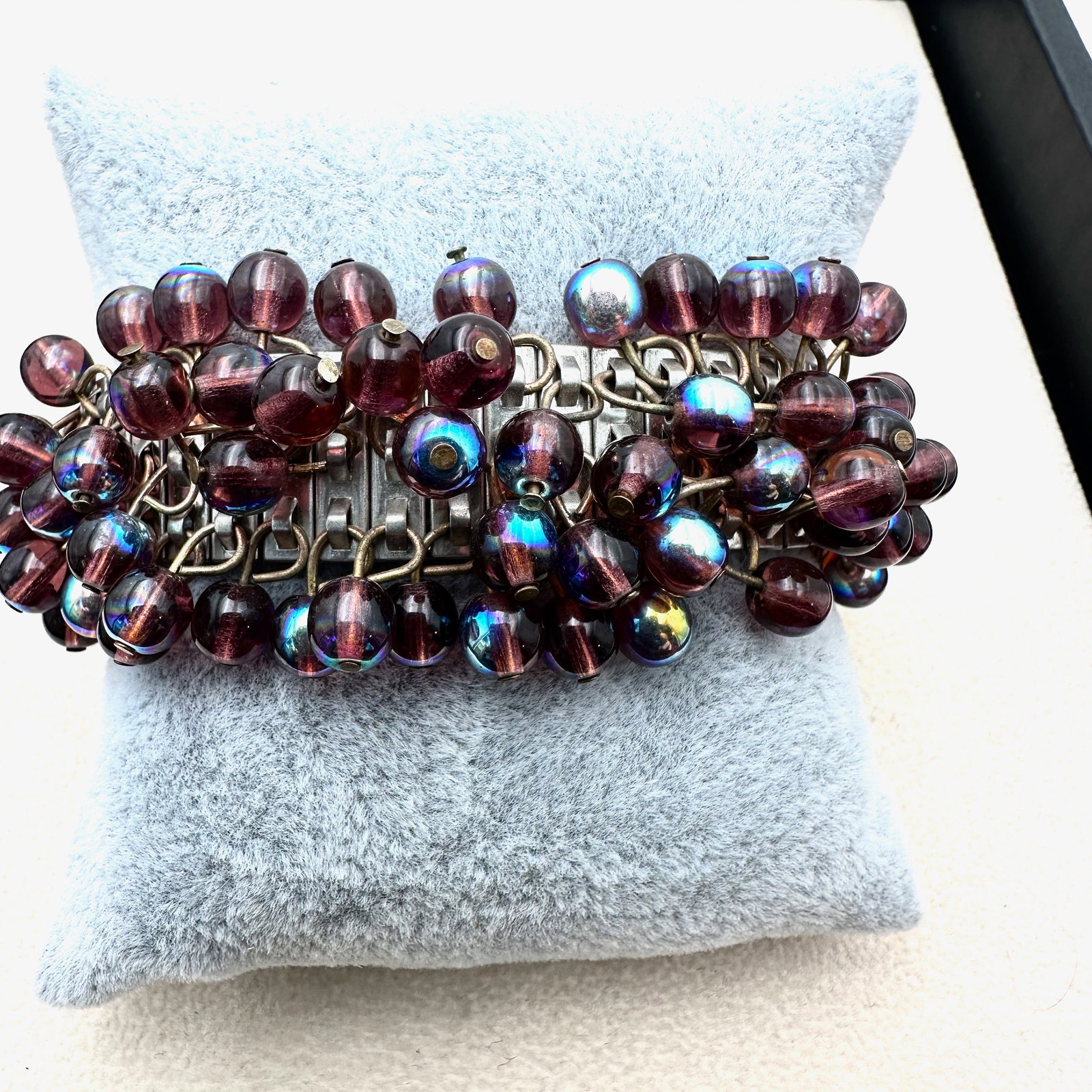 Vintage Purple Art Glass Bead Silver Tone Expandable Bracelet: Vintage Purple Art Glass Bead Silver Tone Expandable Bracelet