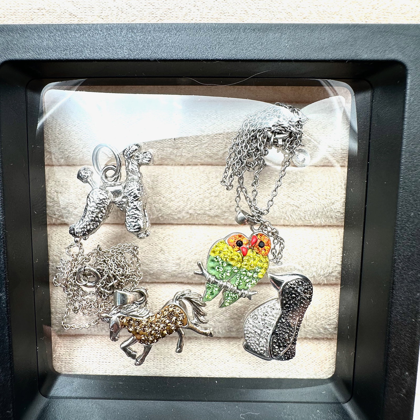 Group Lot of Pendants Mixed Metals May Include Silver & Gold Plated, Gold Filled, Less than 925 (1 of 2)