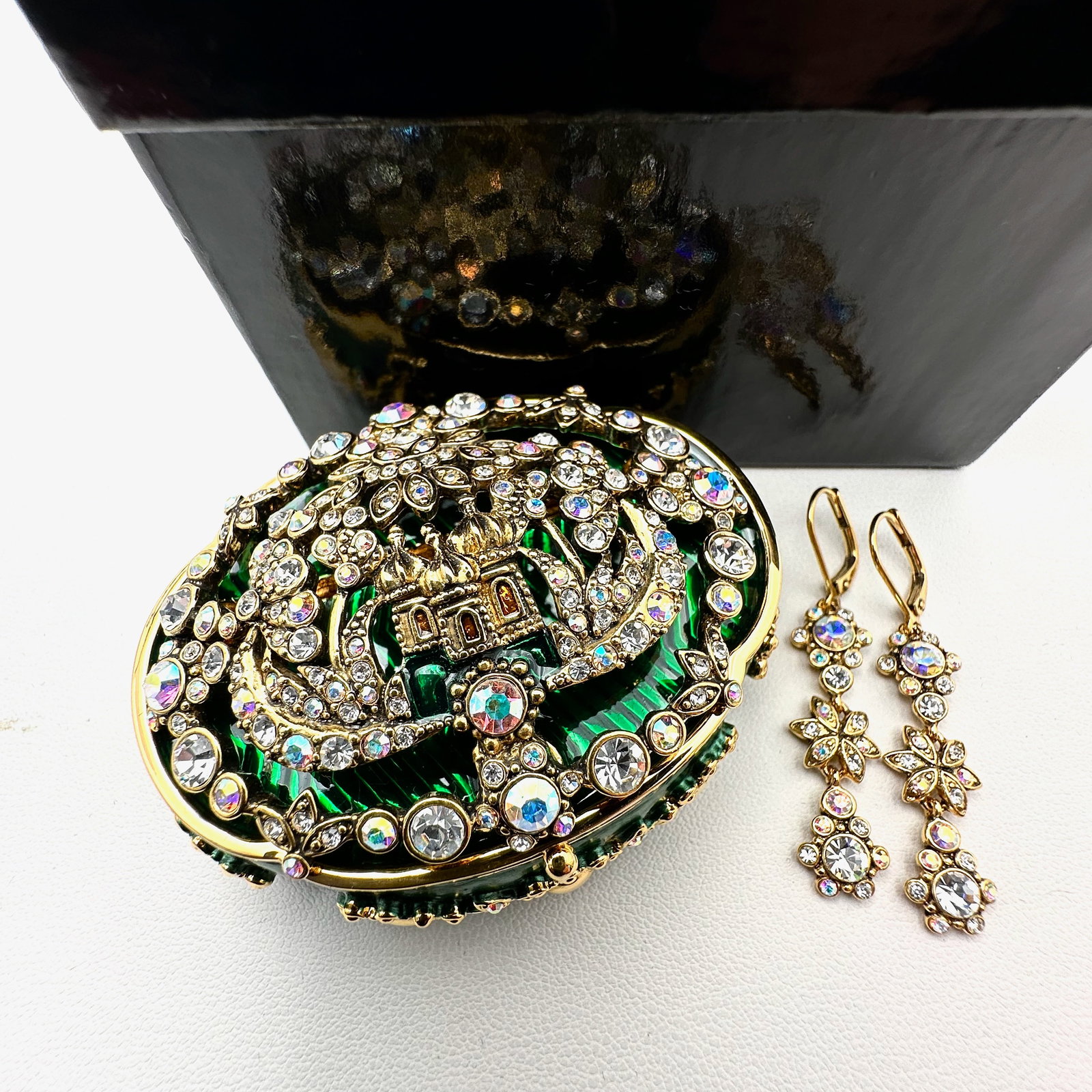 Vintage Joan Rivers Royal Dream Trinket Box and Earrings Original Box Included: Vintage Joan Rivers Royal Dream Trinket Box and Earrings Original Box Included