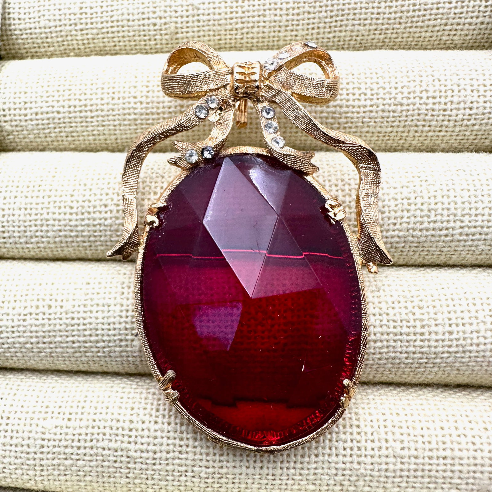 Vintage Red Glass Cabochon Pin Brooch Pendant 2 Inch: Vintage Red Glass Cabochon Pin Brooch Pendant 2 Inch