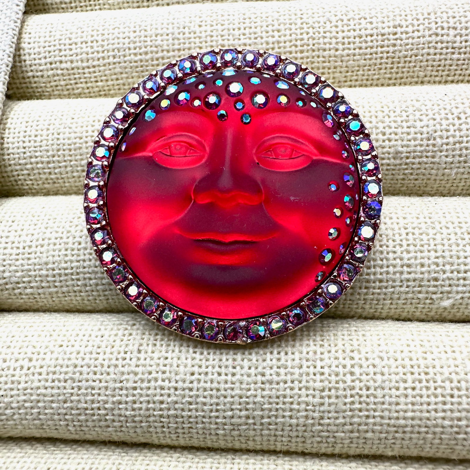 Kirks Folly Red Crystal Moon Face Gold Tone Brooch Pin 1.75 Inch (1 of 2)