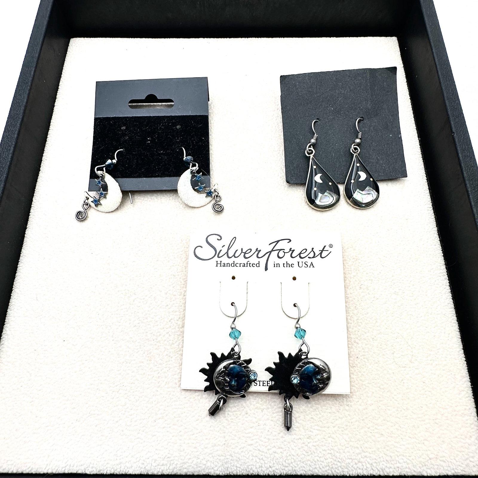 Vintage Group of Sterling Silver Earrings Moon and Star Designs (1 of 2)