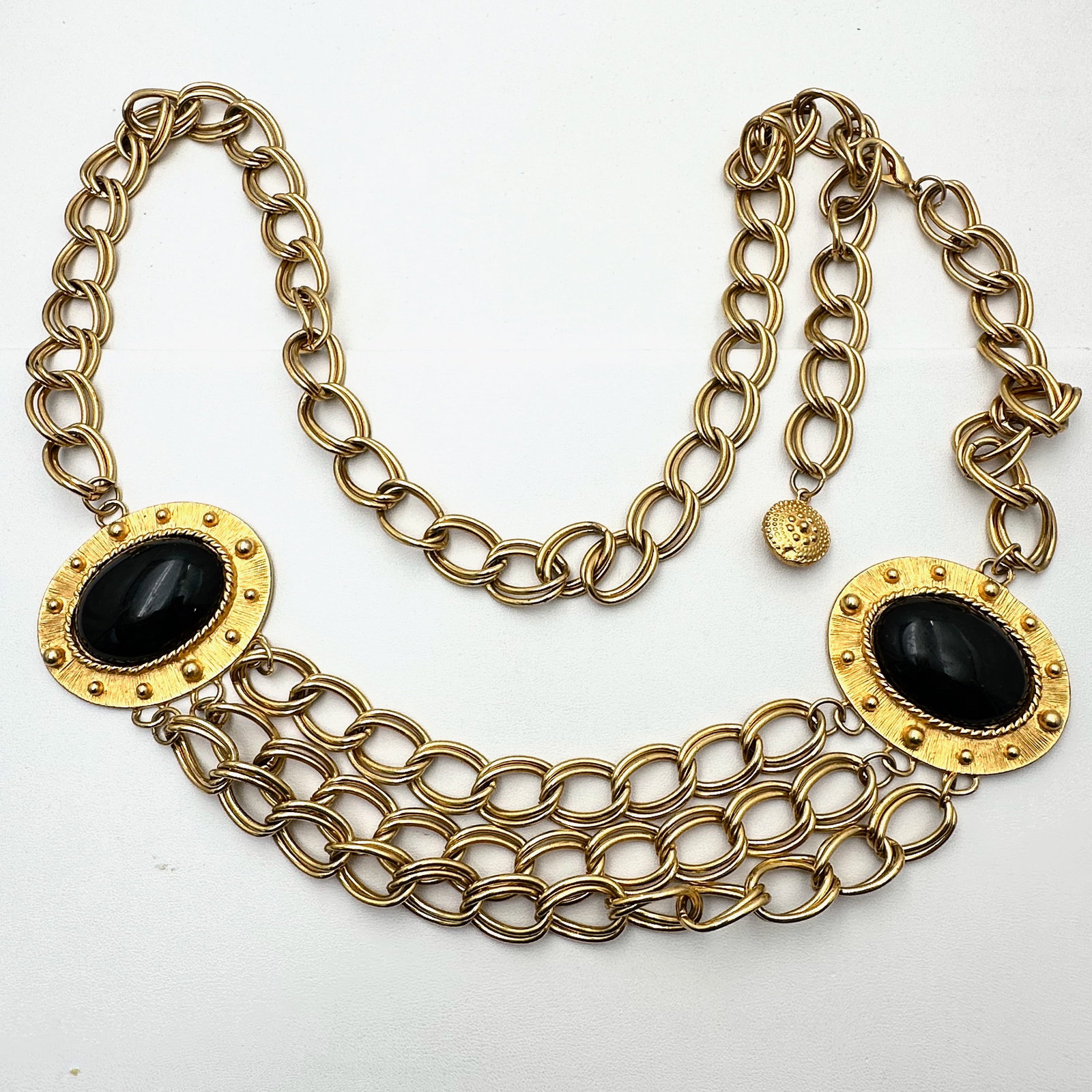 Vintage Unsigned Vintage St John Gold Tone Belt Large Black Cabochons Fits Up to 34 Inch Very Heavy: Vintage Unsigned Vintage St John Gold Tone Belt Large Black Cabochons Fits Up to 34 Inch Very Heavy Quality