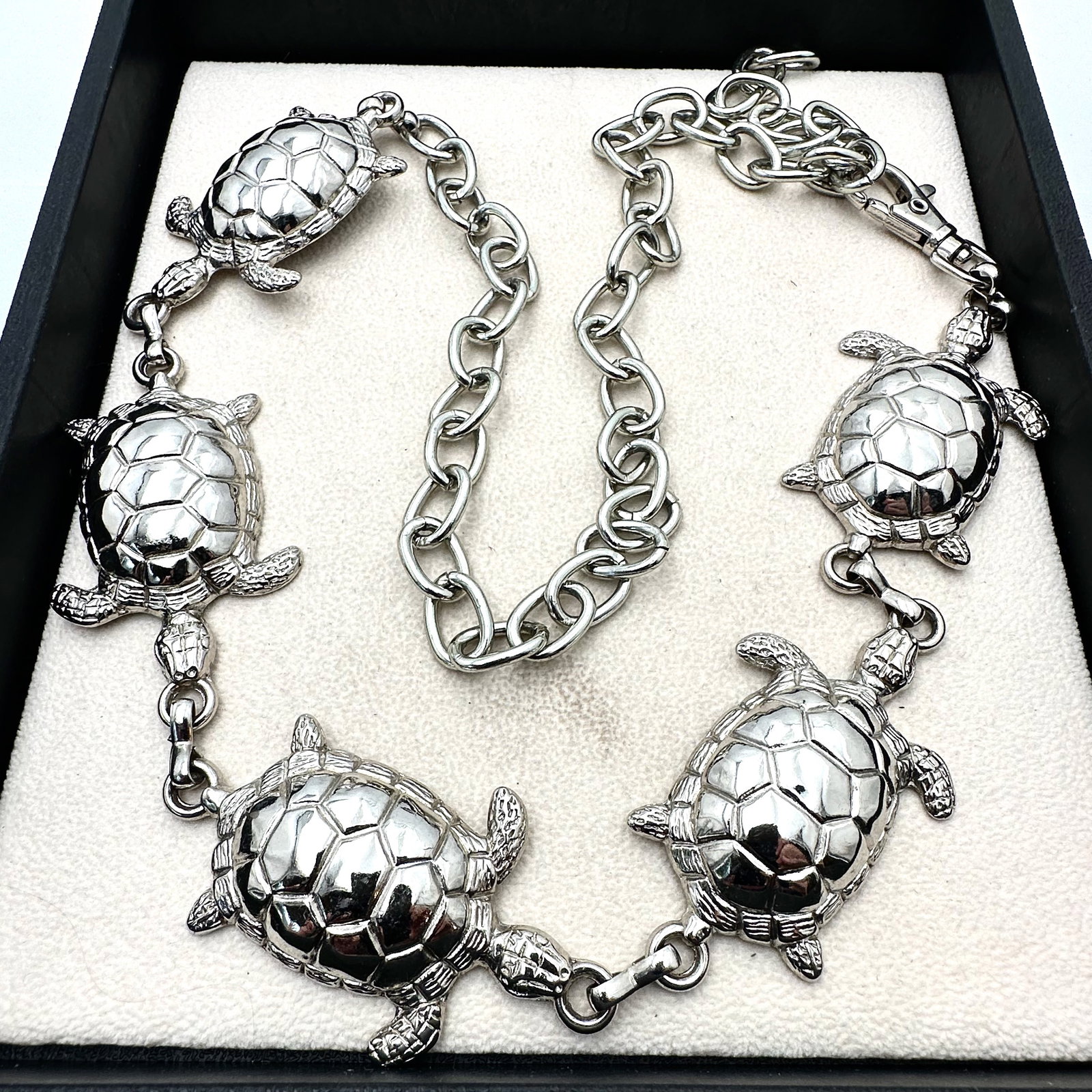 Vintage Silver Tone Turtle Belt or Long Necklace 34 Inch Length (1 of 2)