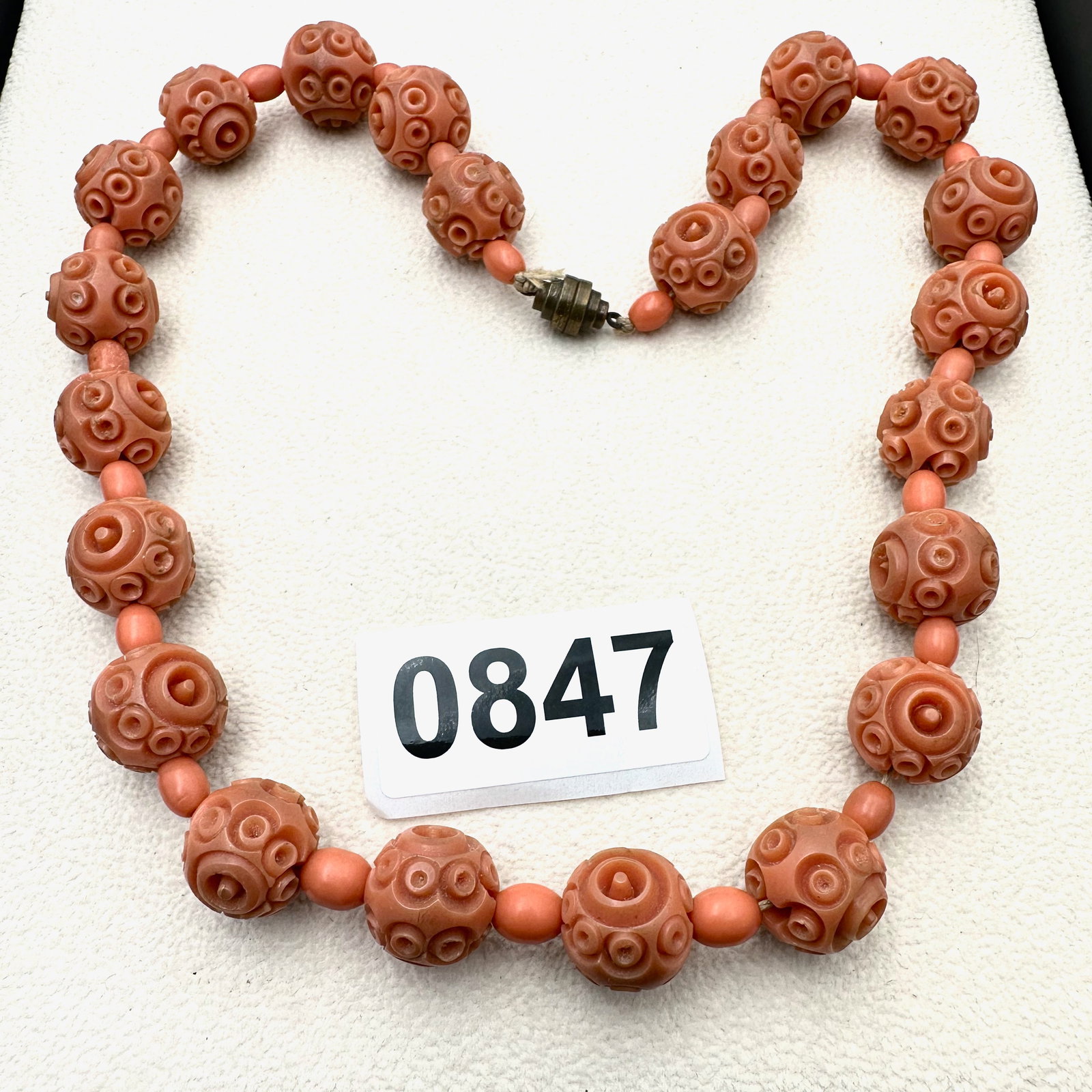 Vintage Early Plastic Carved Celluloid Bead Necklace 17 Inch (1 of 2)