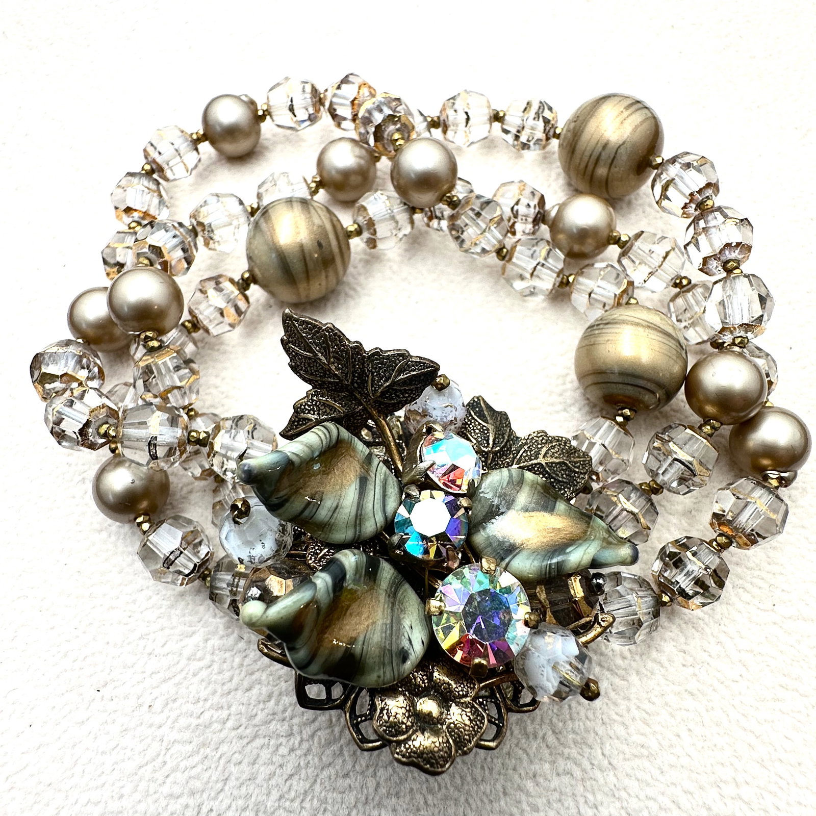 Vintage Demario? Wired Glass Bead Bracelet 7 Inch Gold Tone Filigree Clasp Crystal Beads: Vintage Demario? Wired Glass Bead Bracelet 7 Inch Gold Tone Filigree Clasp Crystal Beads