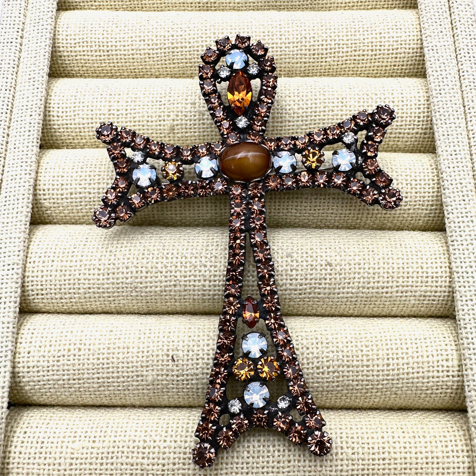 Vintage Amber Colored Rhinestone Silver Tone Cross Pendant Brooch Pin 3 Inch: Vintage Amber Colored Rhinestone Silver Tone Cross Pendant Brooch Pin 3 Inch
