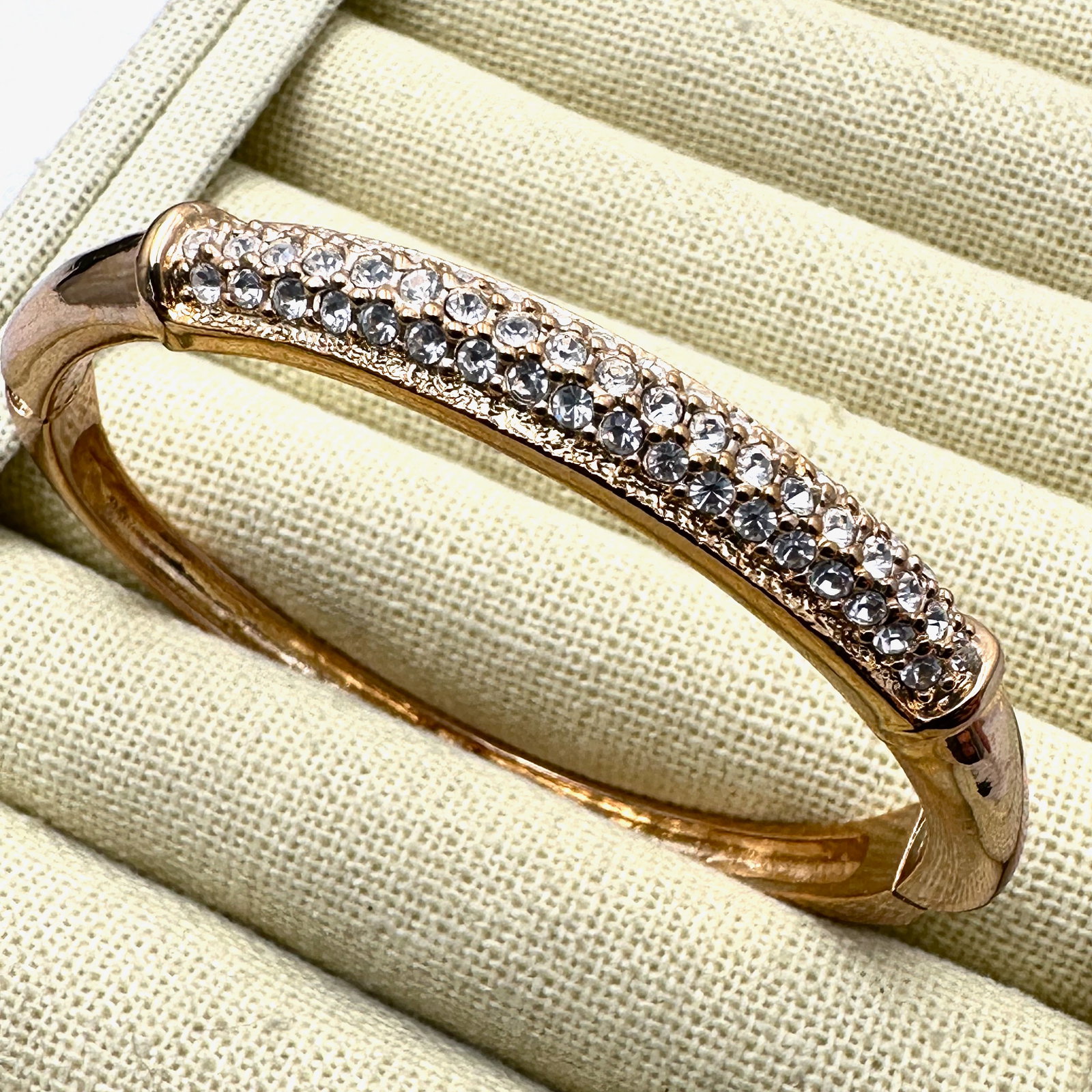 Vintage Roman Clear Crystal Gold Plated Hinged Bangle Bracelet 7 Inch: Vintage Roman Clear Crystal Gold Plated Hinged Bangle Bracelet 7 Inch